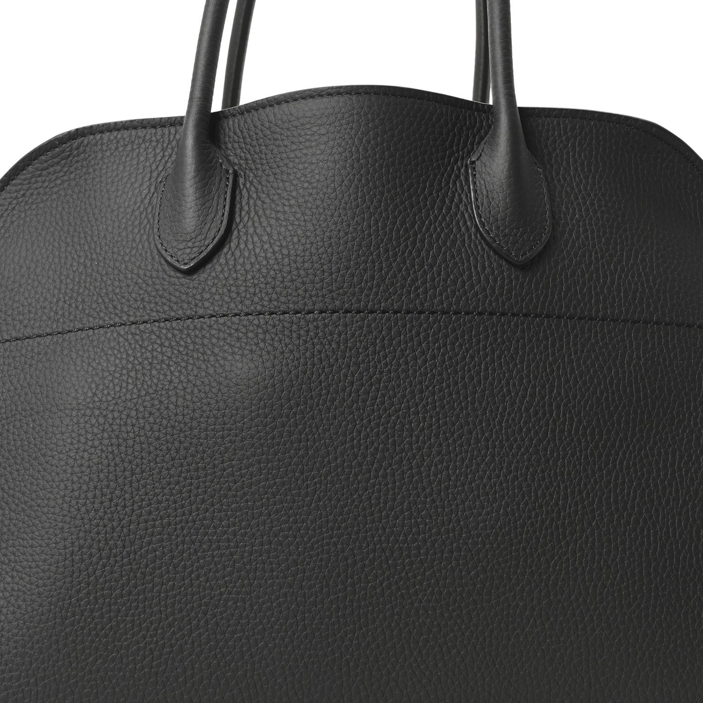 Matte Grained Calfskin Soft Margaux 15 Black