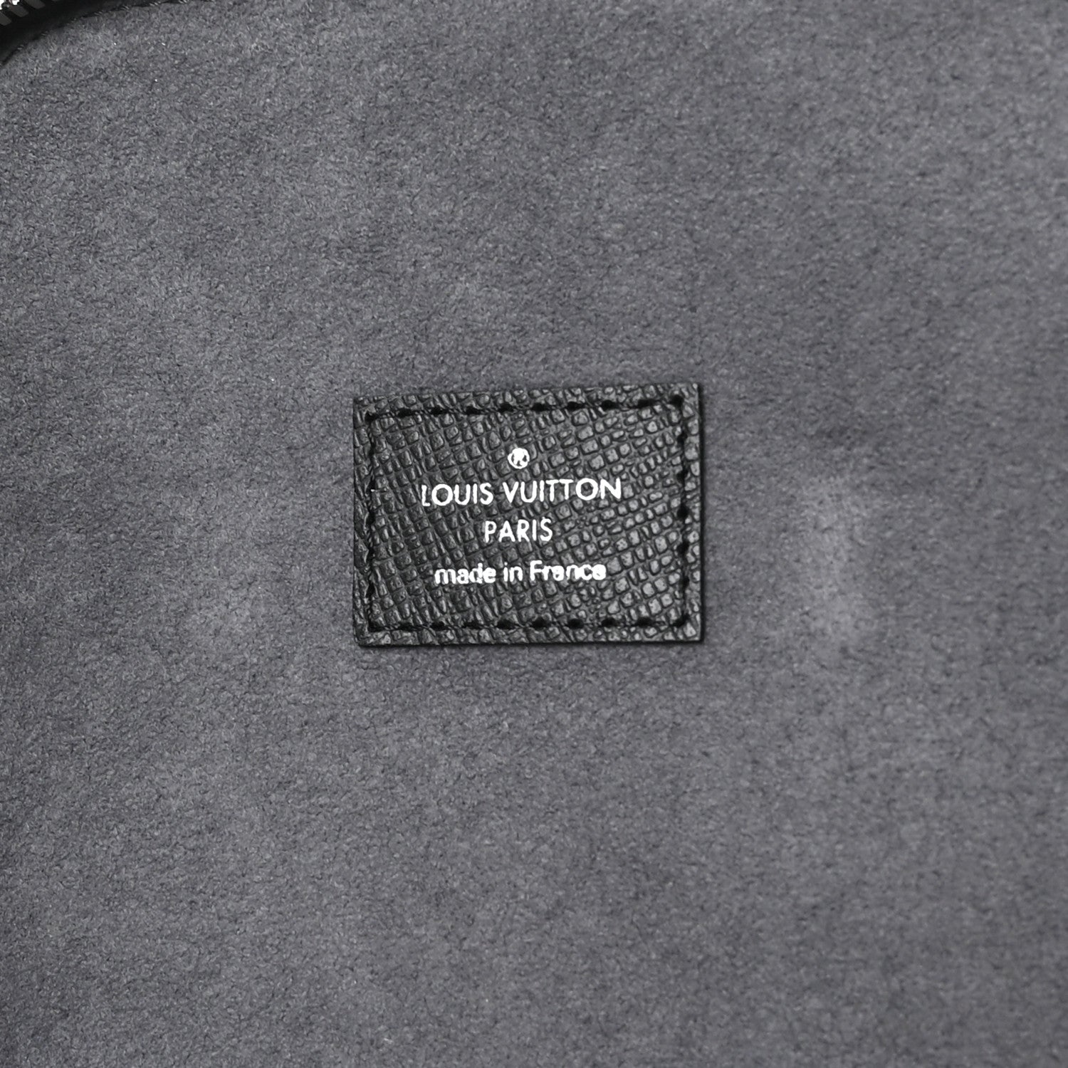 Louis Vuitton Taiga Tie Case 5 Black 1964296 – FASHIONPHILE
