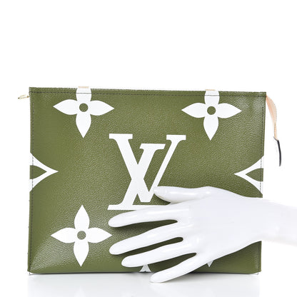 Louis Vuitton Monogram Giant Toiletry Pouch 26 Kaki 2 of 9