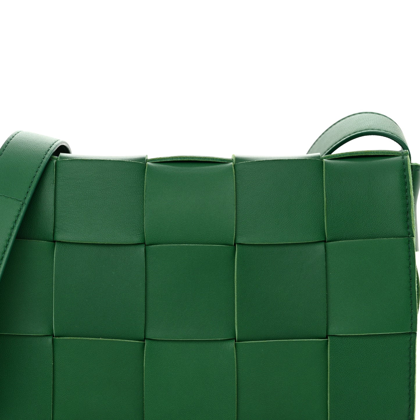 Lambskin Maxi Intrecciato Cassette Crossbody Bag Racing Green