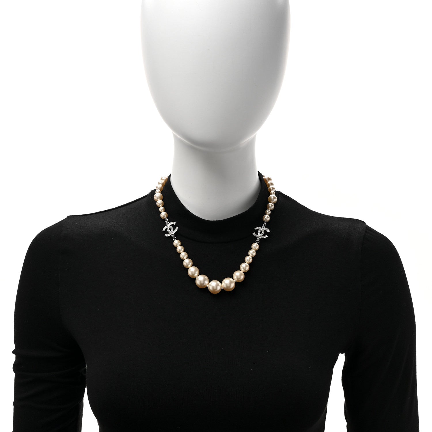 Chanel Pearl Crystal Baguette CC Short Necklace Silver 2 of 5