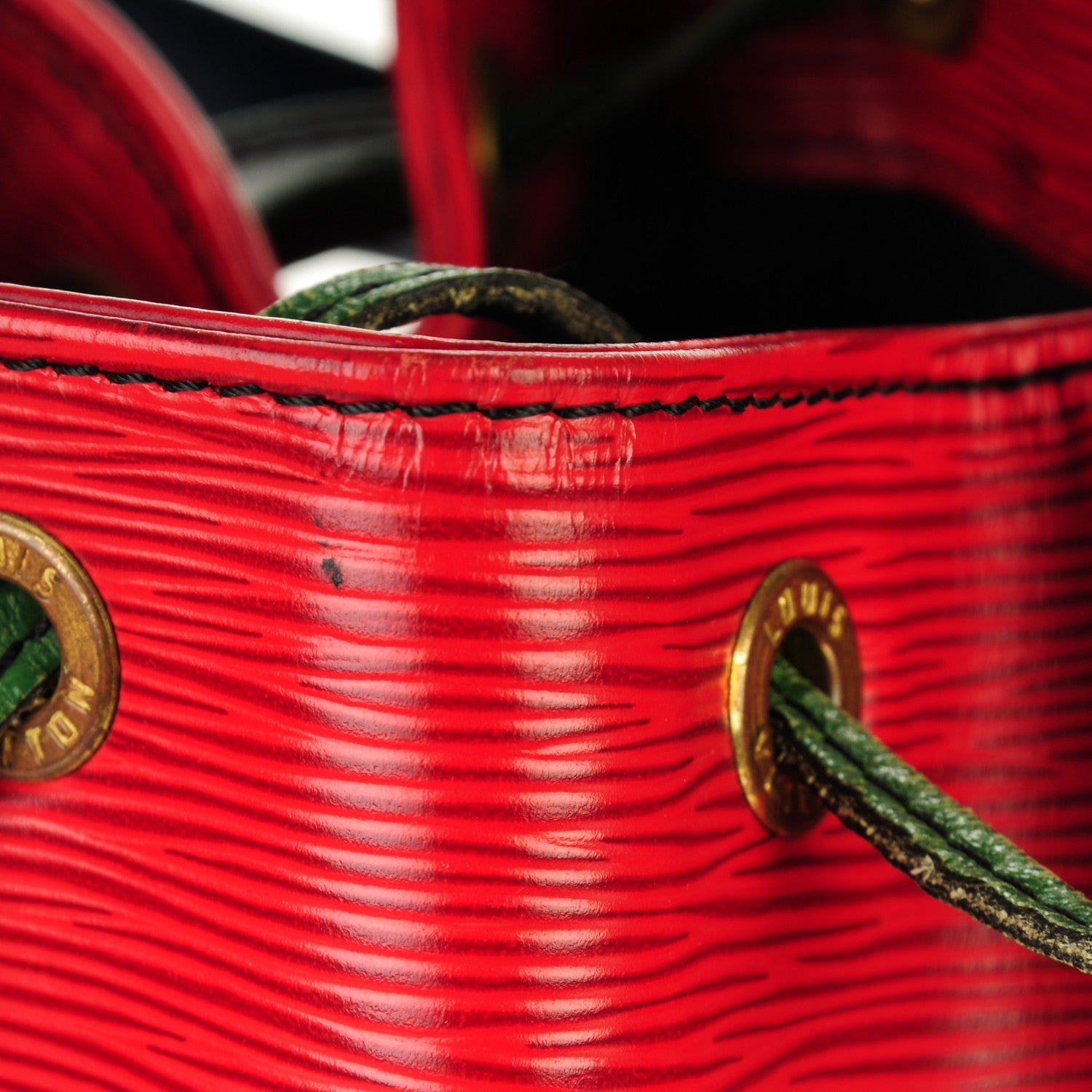 Louis Vuitton Epi Tri-Color Noe Castillan Red Toledo Borneo 9 of 13