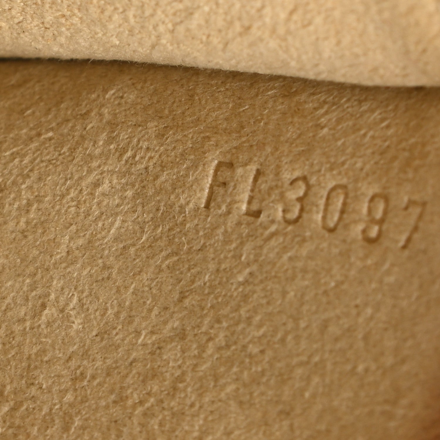 Louis Vuitton Monogram Pochette Florentine 6 of 6
