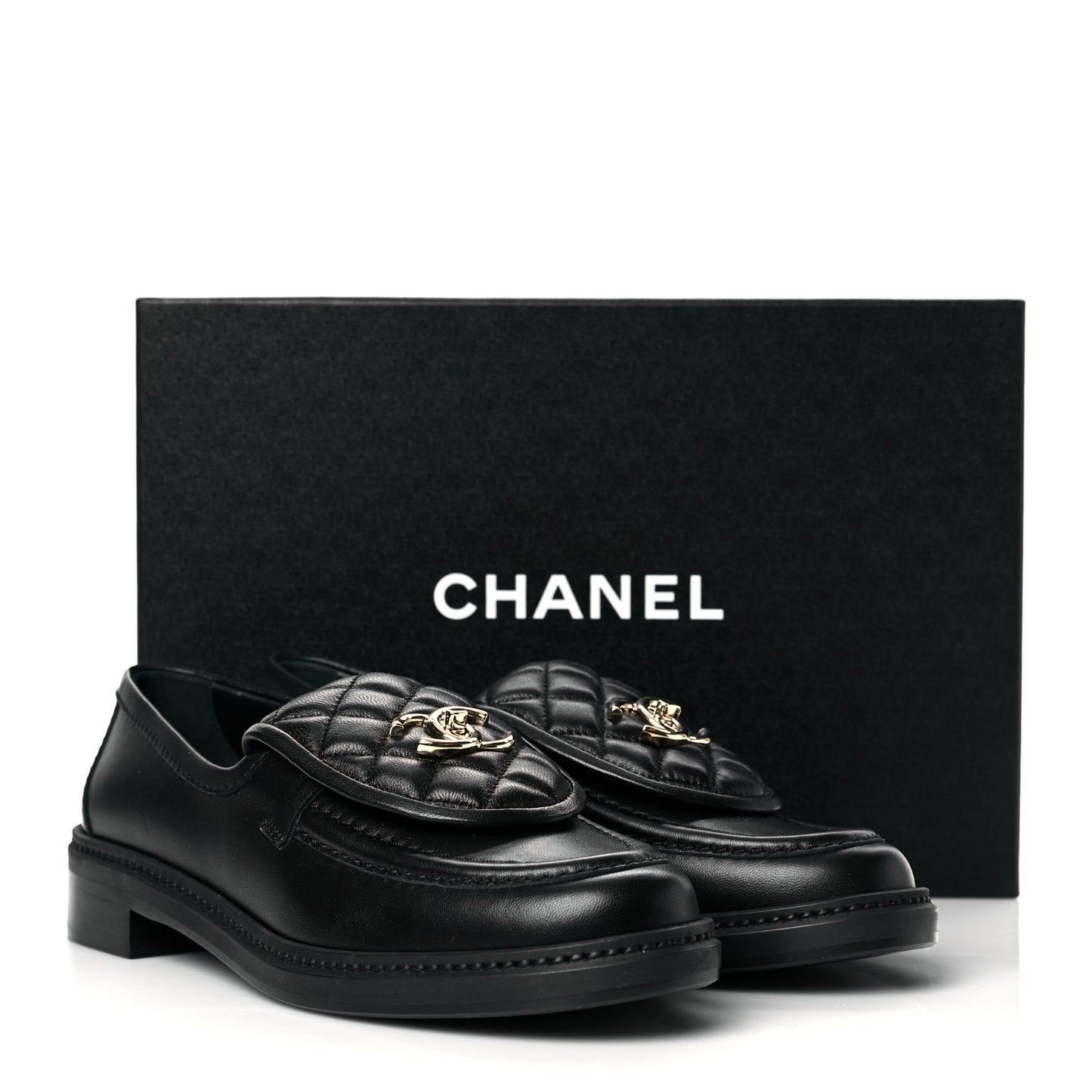 Lambskin Quilted CC Turnlock Loafers 39 Black