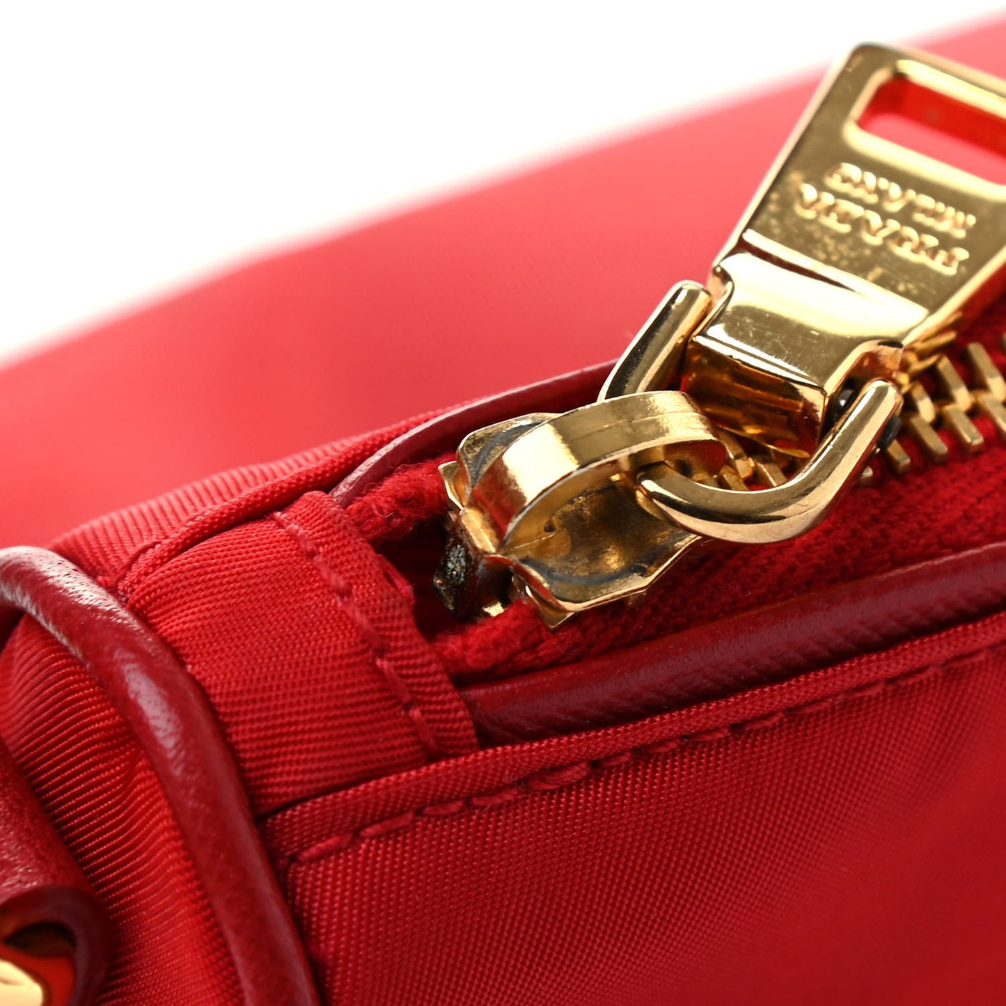 Tessuto Nylon Small Shoulder Bag Rosso