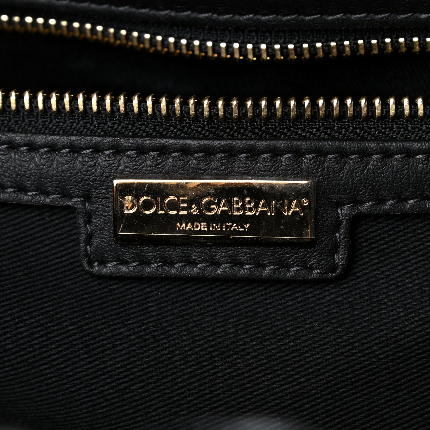 Vernice Vitello Raffia Woven Coffa Tote Black