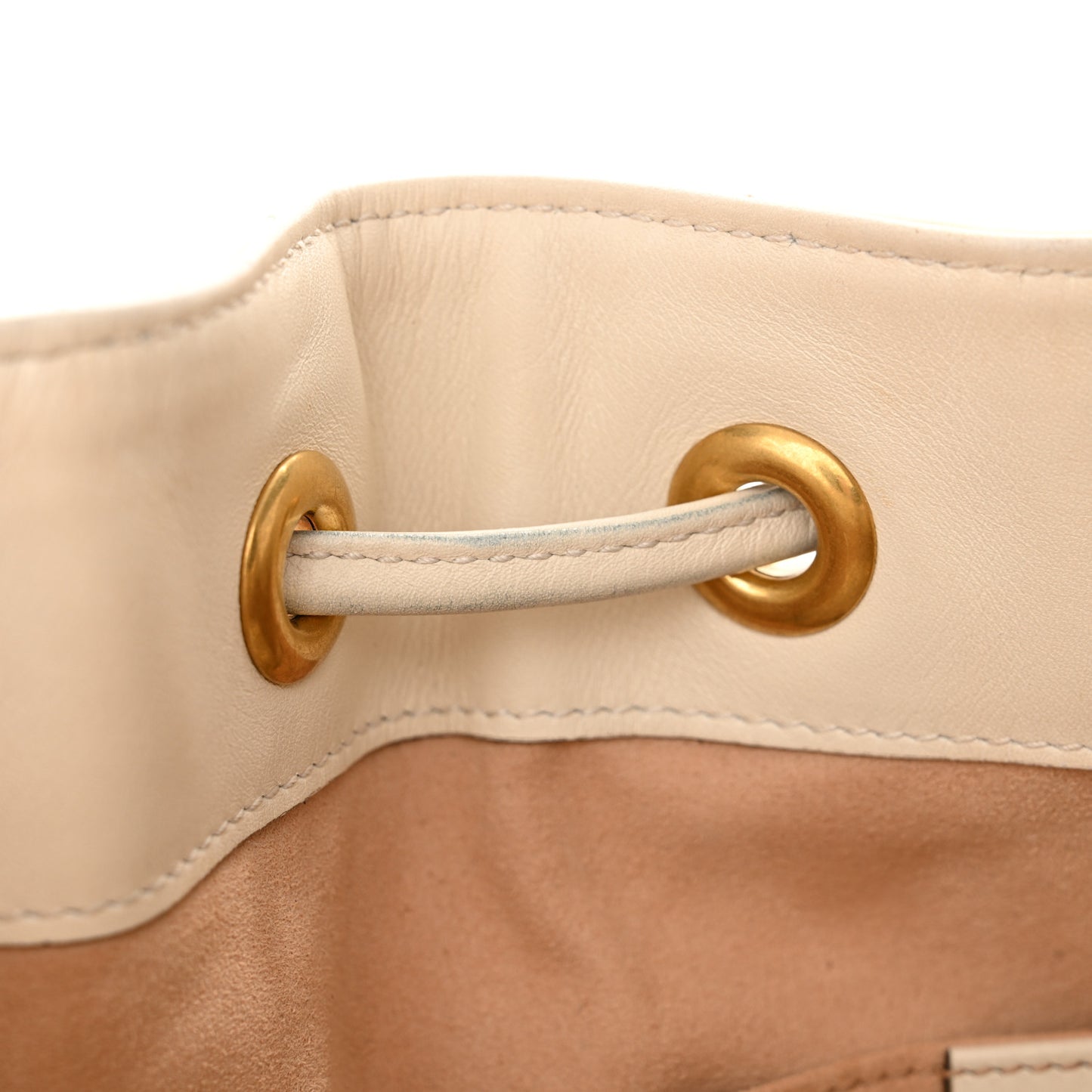 Calfskin Matelasse Sylvie Web GG Marmont Bucket Bag White