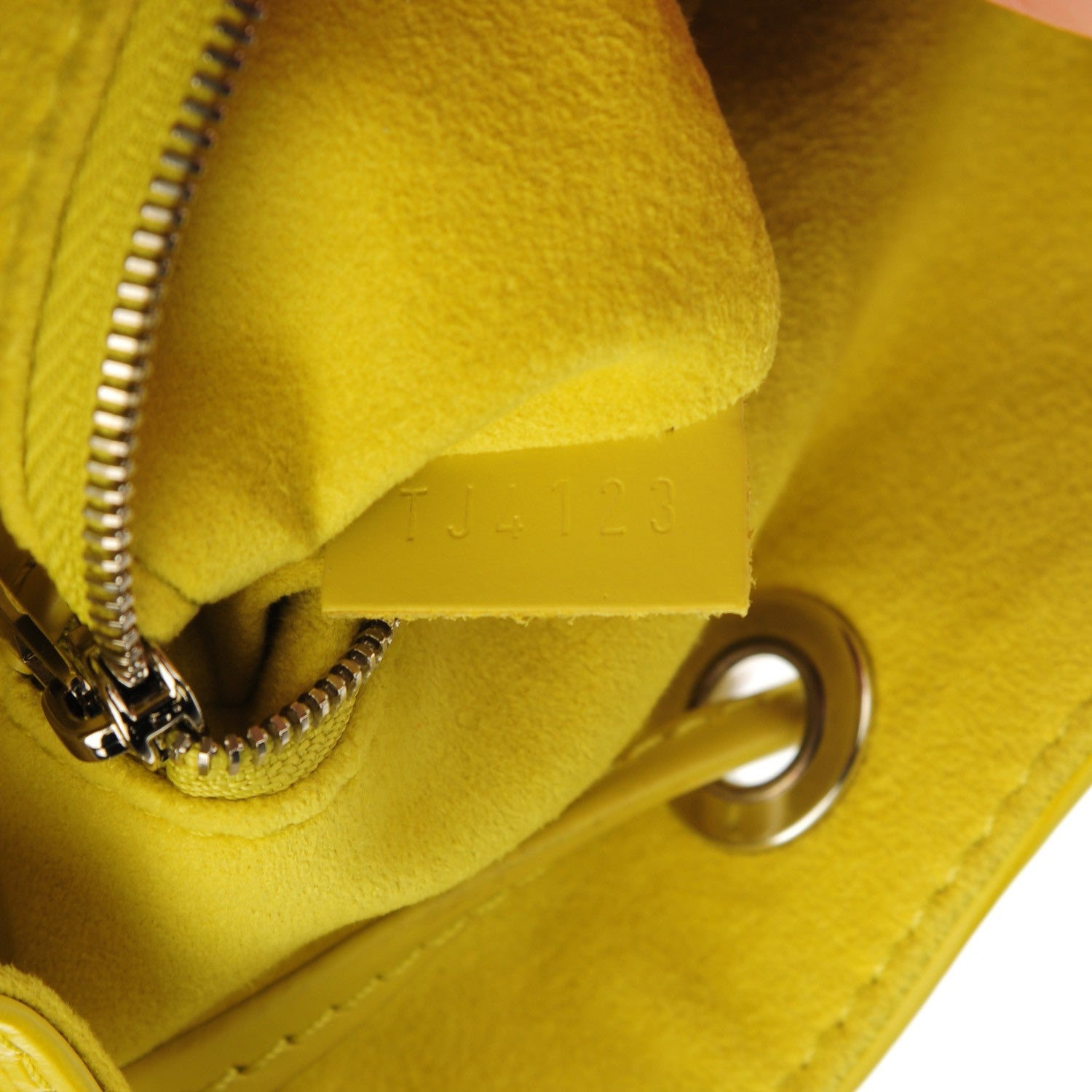 Louis Vuitton Epi Petit Noe NM Pistache 7 of 7
