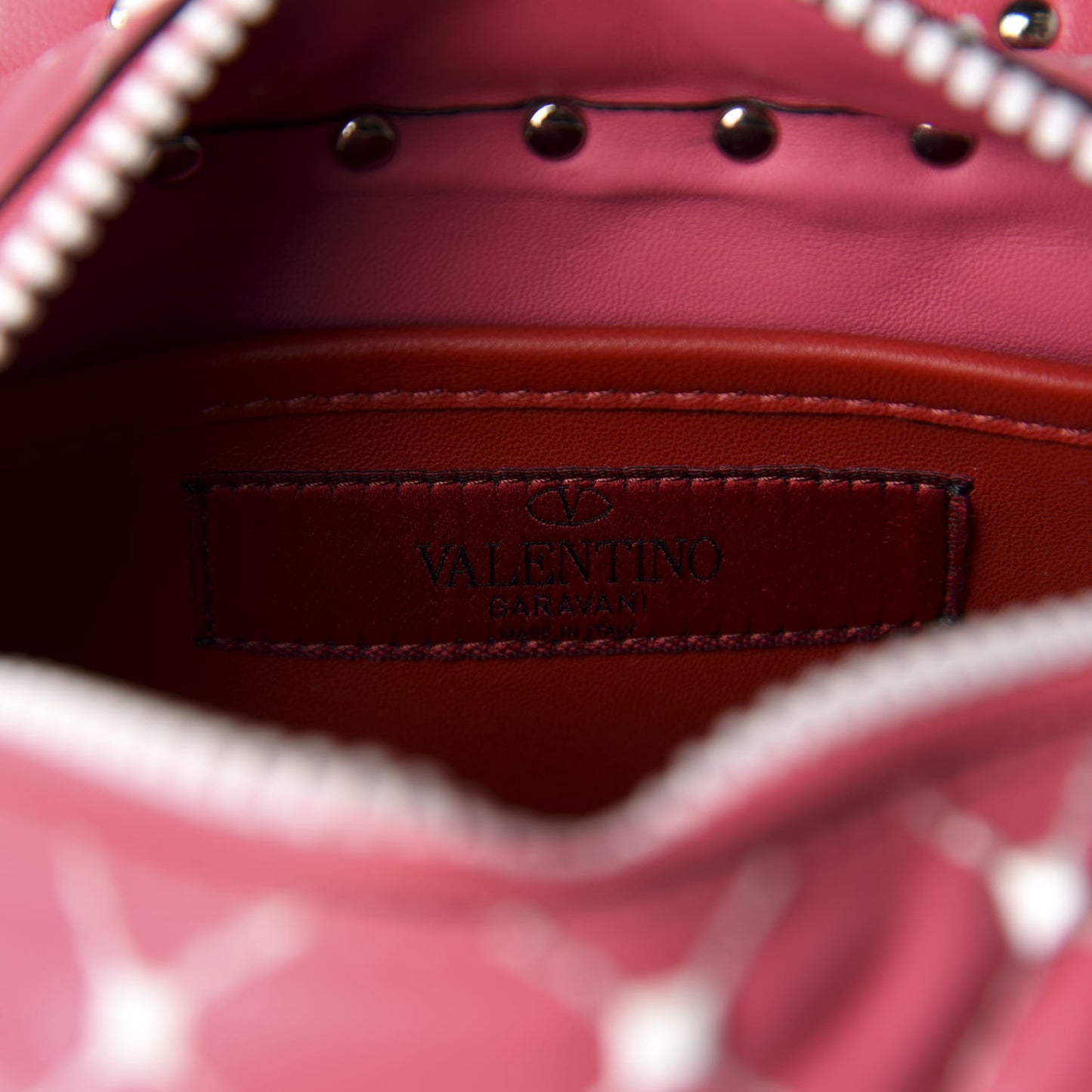 Lambskin Free Rockstud Spike Camera Bag Shadow Pink