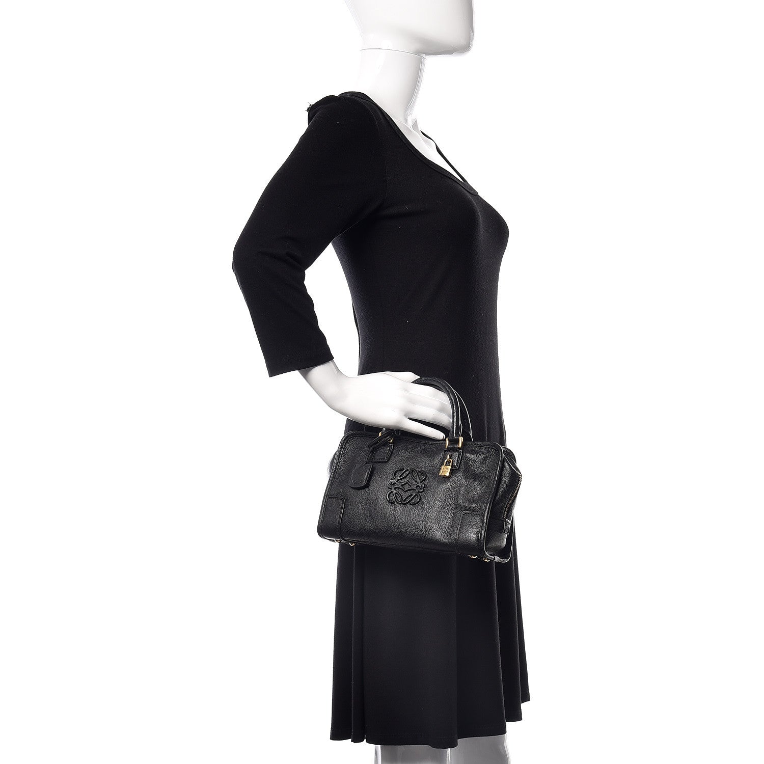 Loewe Goatskin Amazona 23 Black 2 of 8