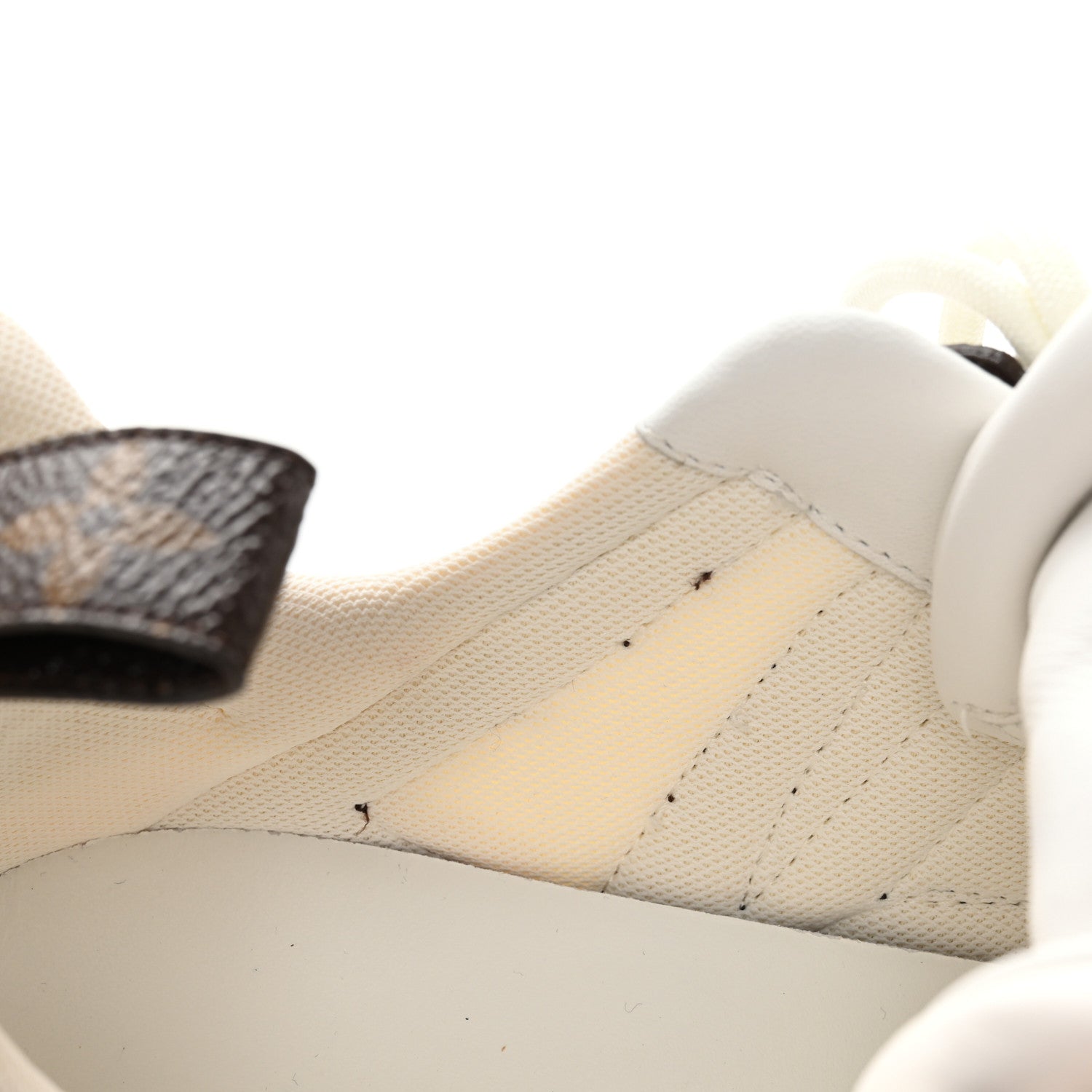 Louis Vuitton Patent Monogram LV Archlight Sneakers 38.5 White 9 of 11