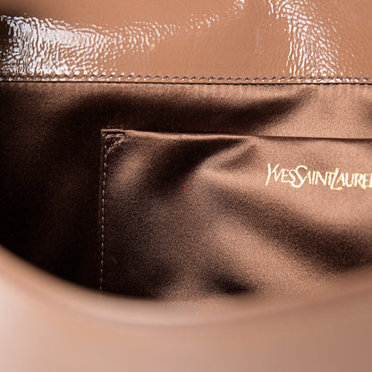 Saint Laurent Textured Patent Calfskin Monogram Large Belle De Jour Clutch Nude 6 of 7