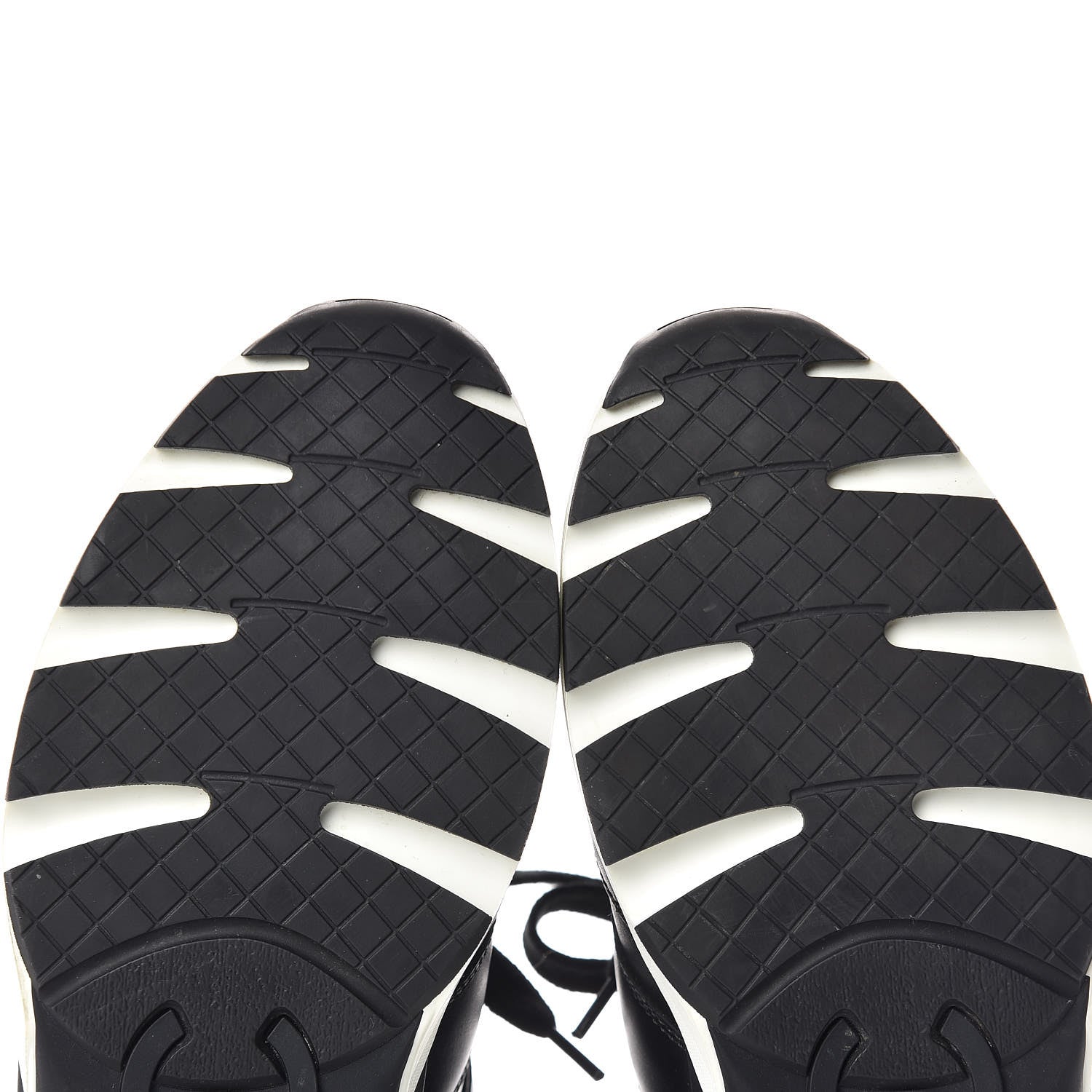 Chanel Calfskin Tweed Womens Sneakers 40 Black White 7 of 10