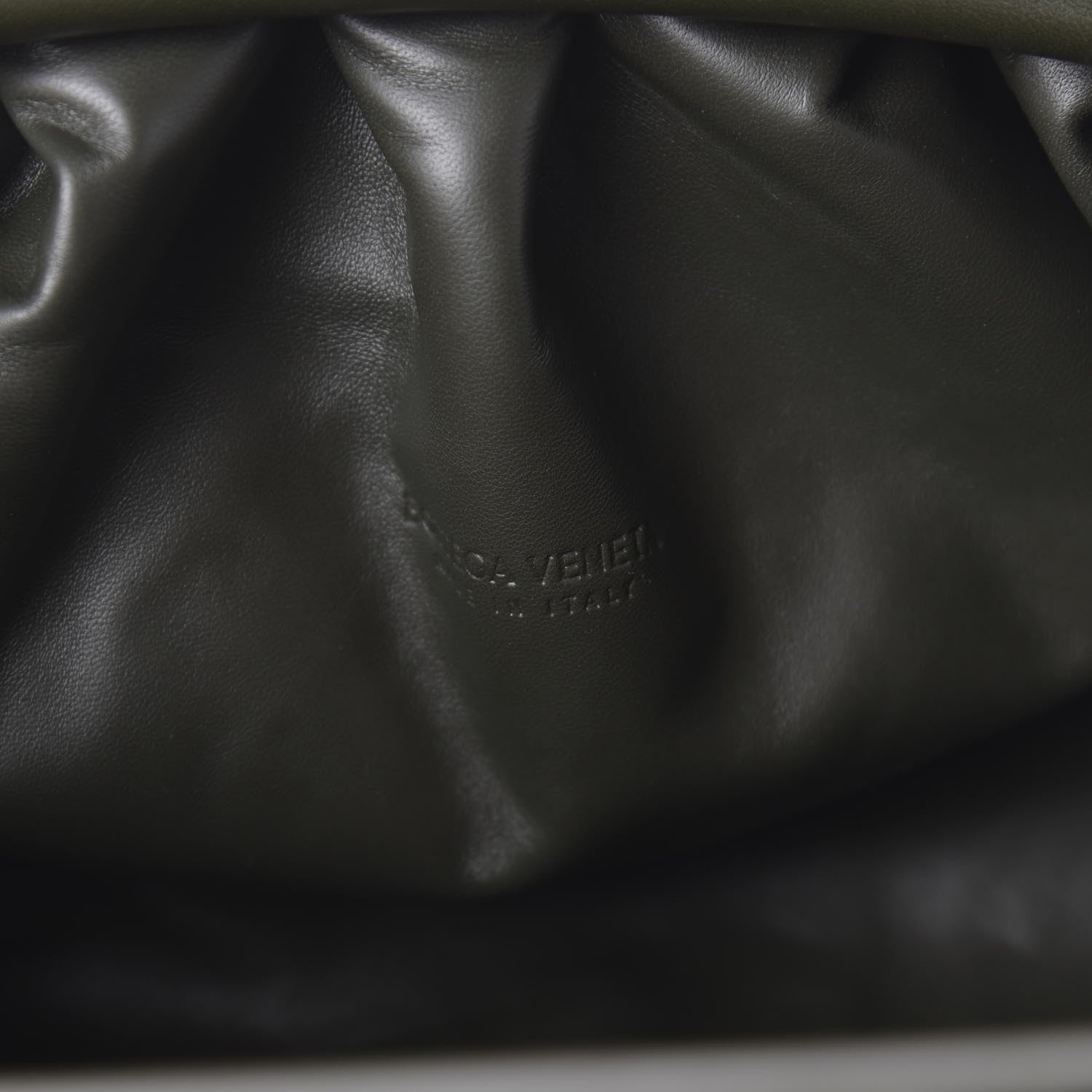 Bottega Veneta Nappa Maxi Intreccio The Pouch Oversized Clutch Camping 8 of 9