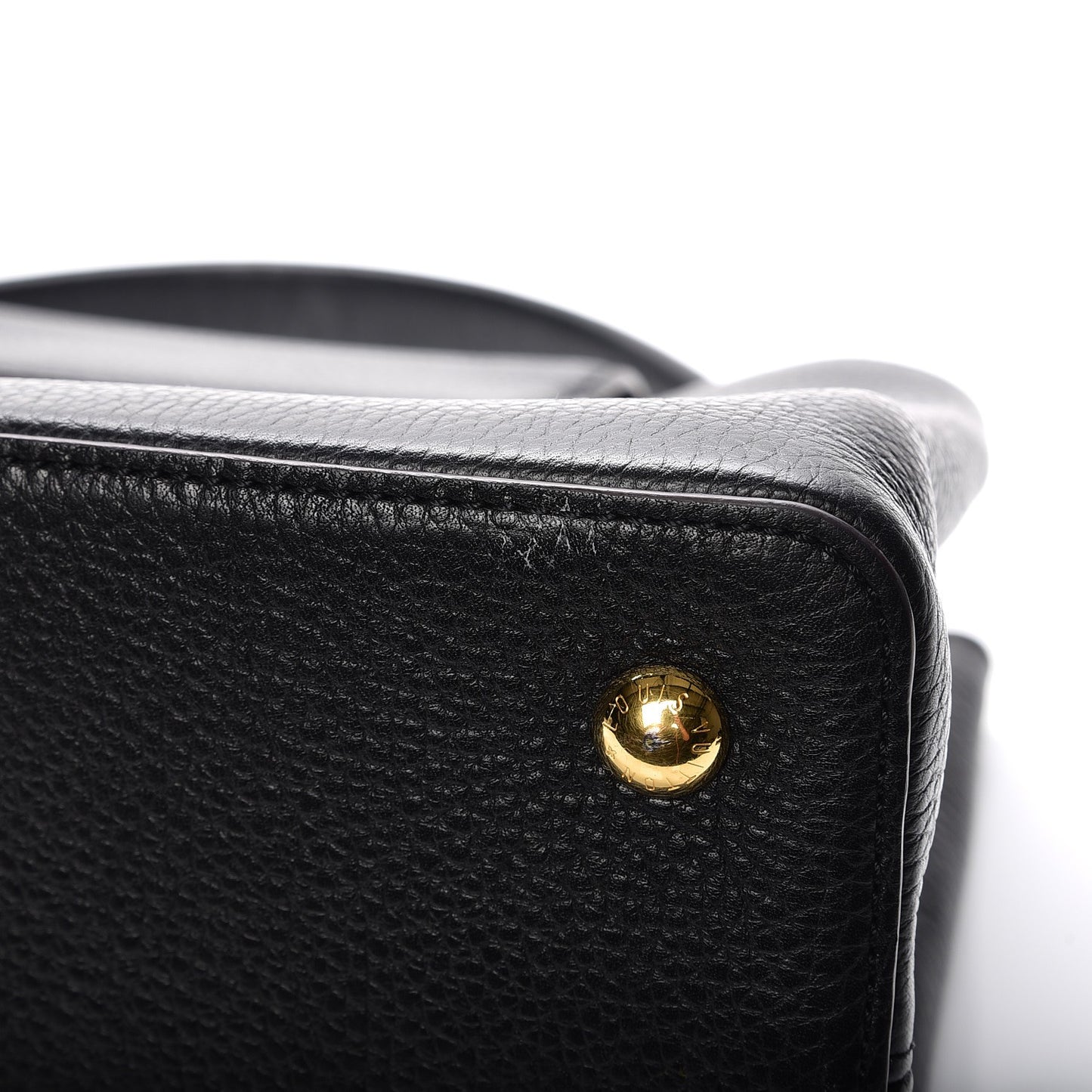 Taurillon Capucines MM Black