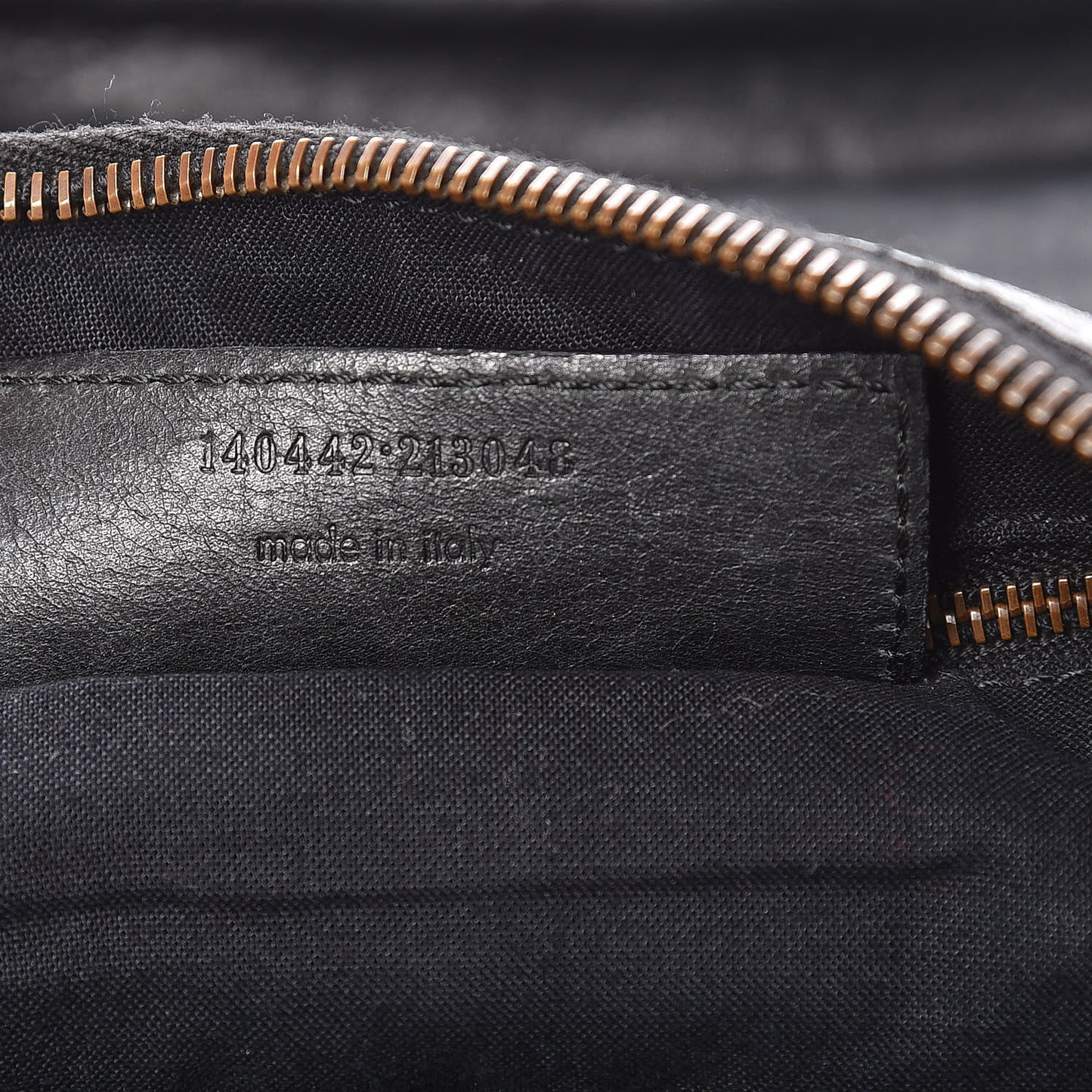 Agneau Classic Hardware Day Hobo Black