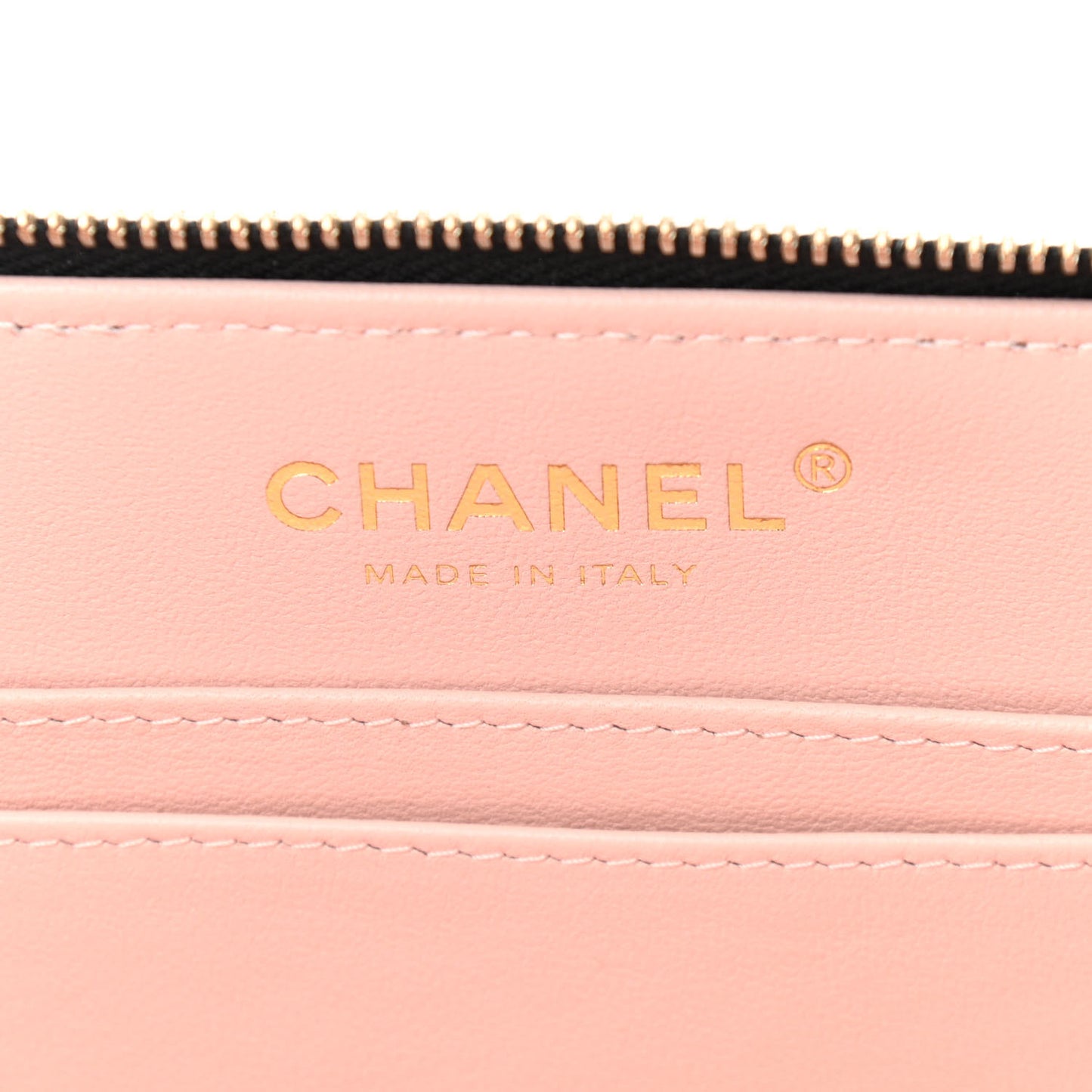 Shiny Lambskin Quilted CC Vanity Case Black