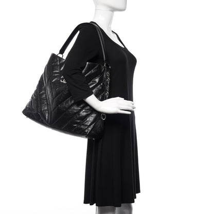 Chanel Aged Calfskin Chevron Small Big Bang Hobo Black 2 of 11