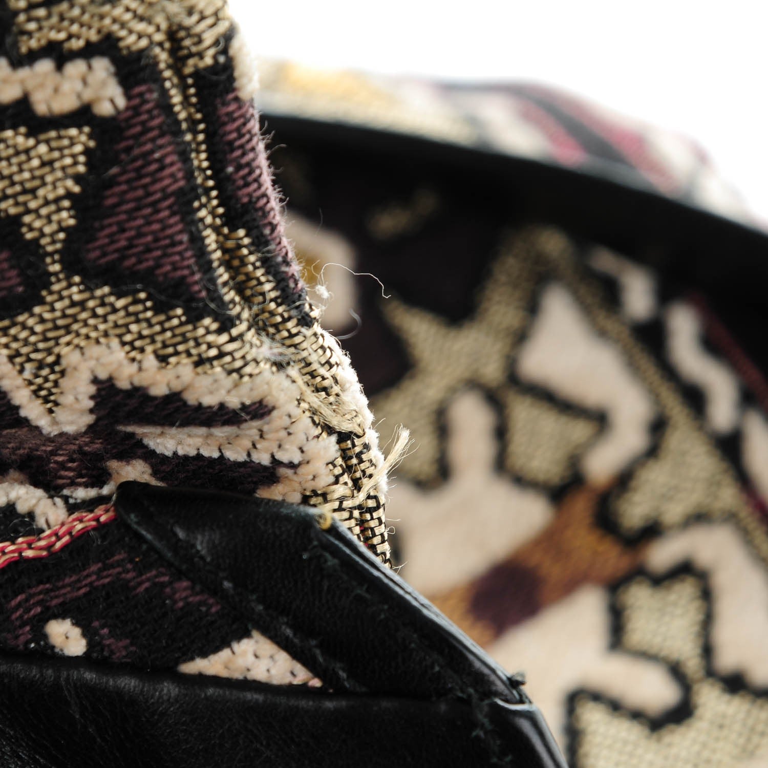 Gucci Tapestry Medium Hysteria Top Handle Bag 148683 – FASHIONPHILE