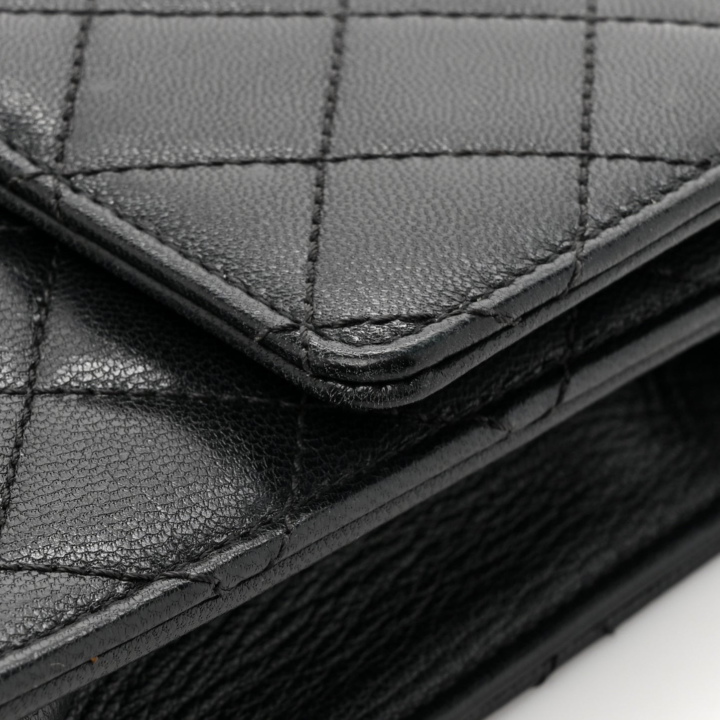 Lambskin Quilted Chic Pearls Flap Black