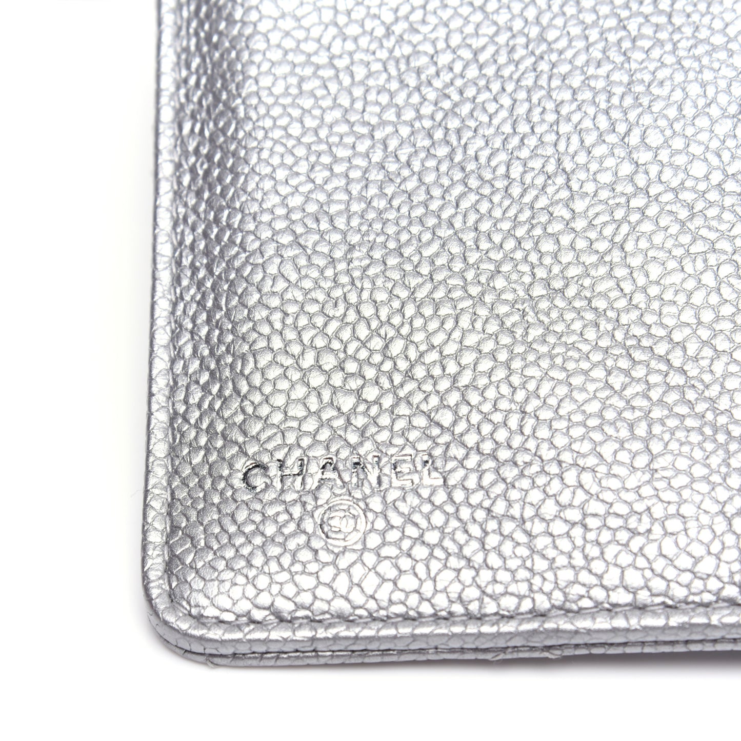 Metallic Caviar Quilted Yen Wallet Silver