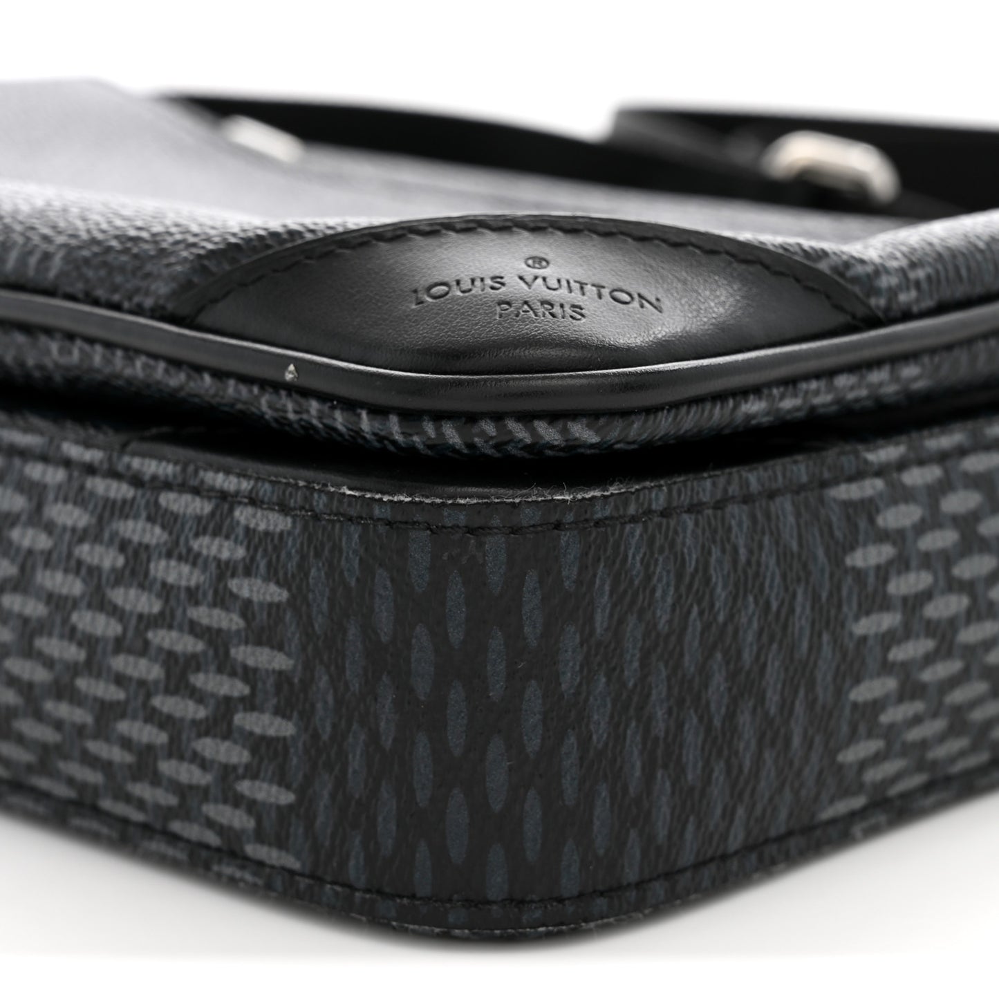 Damier Graphite 3D Trio Messenger