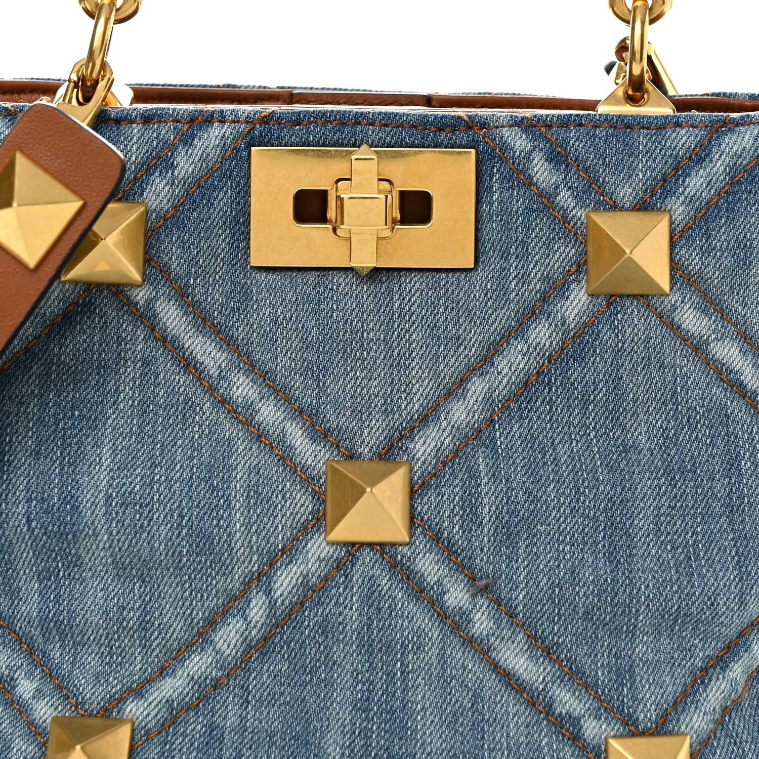 Valentino Garavani Denim Small Roman Stud The Handle Bag Light Denim Selleria 10 of 10