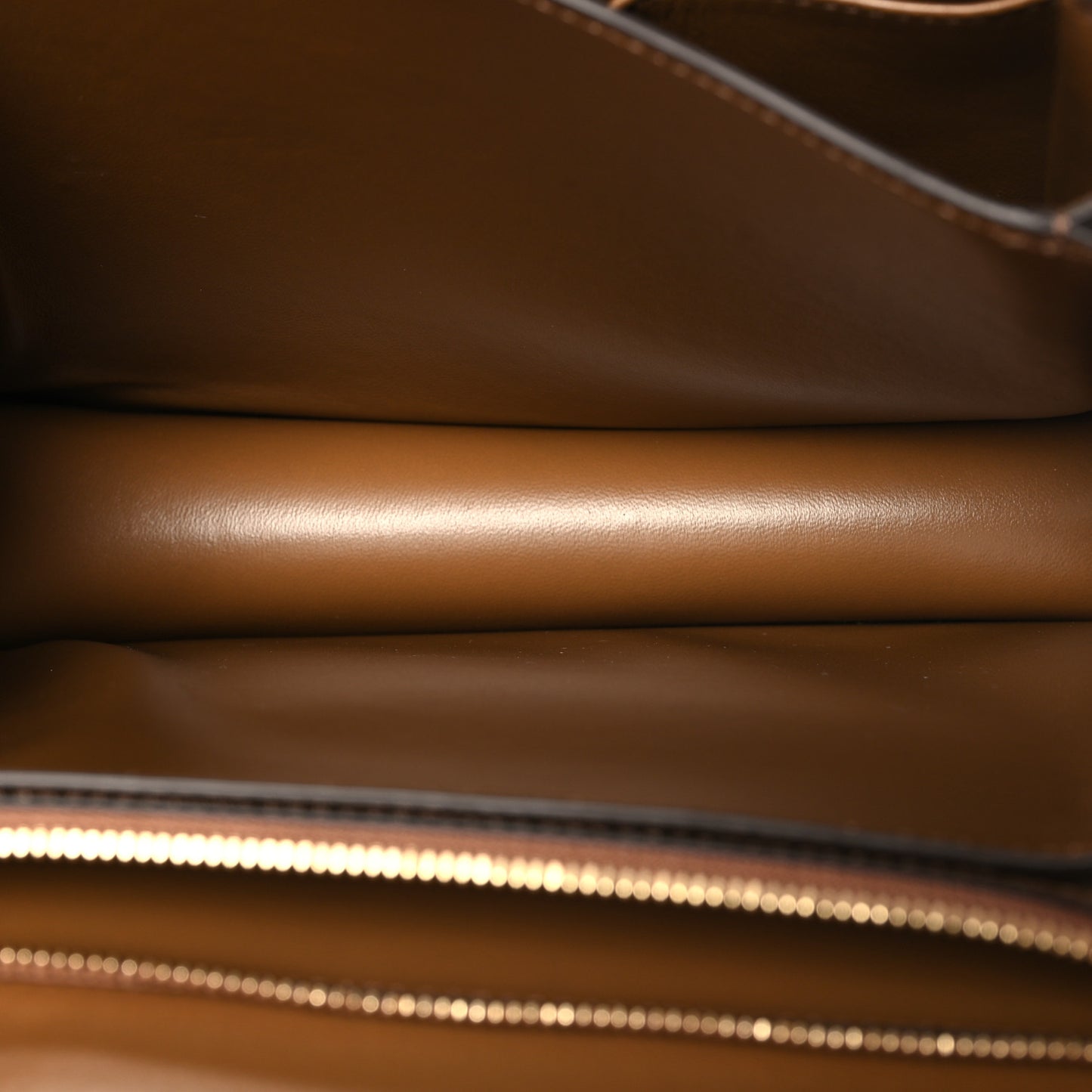 Box Calfskin Medium Classic Box Flap Bag Camel