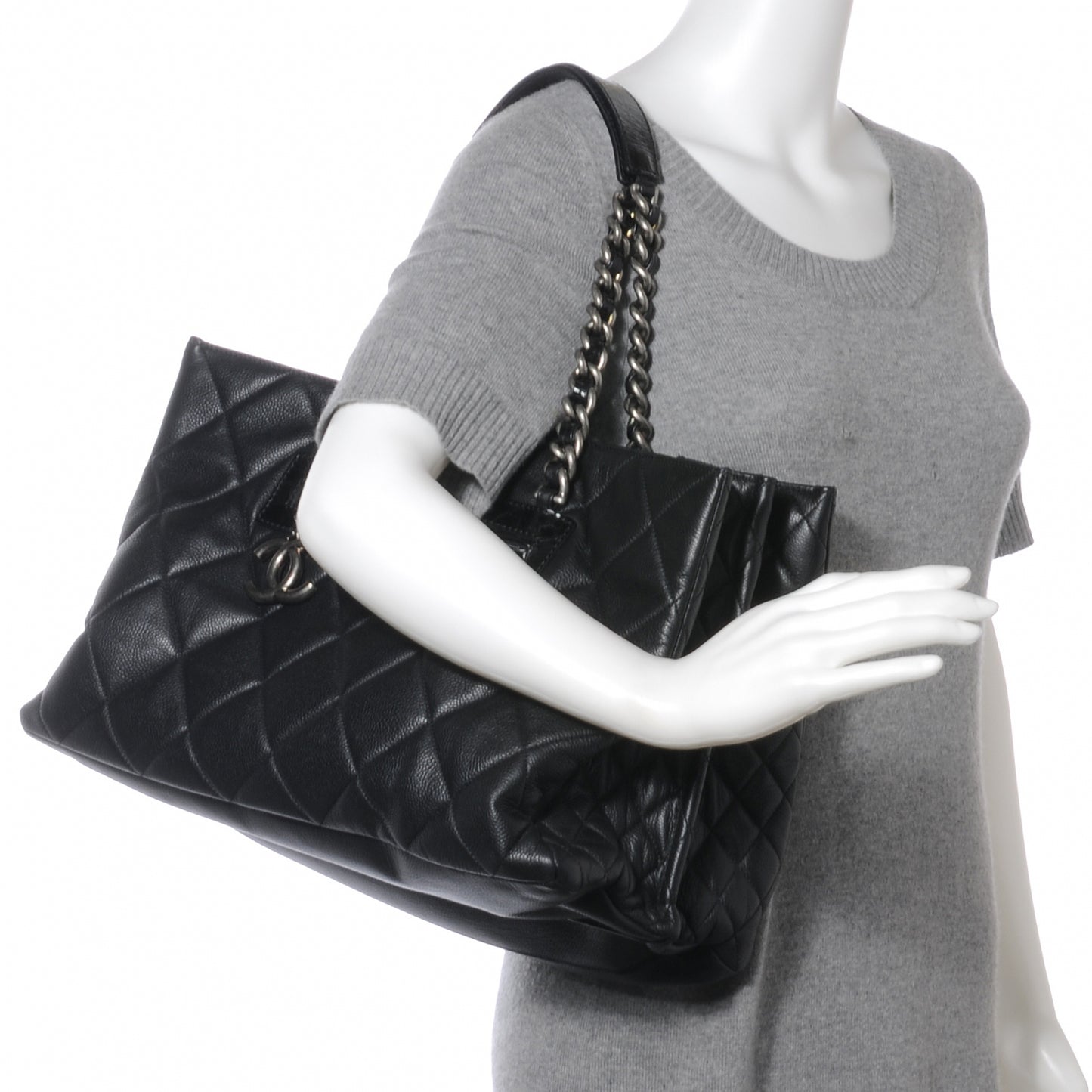 Caviar Quilted Coco Casual Tote Black