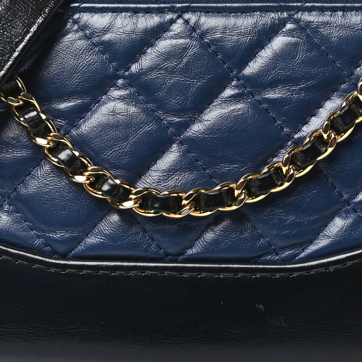 Aged Calfskin Quilted Small Gabrielle Clutch With Chain Navy Black
