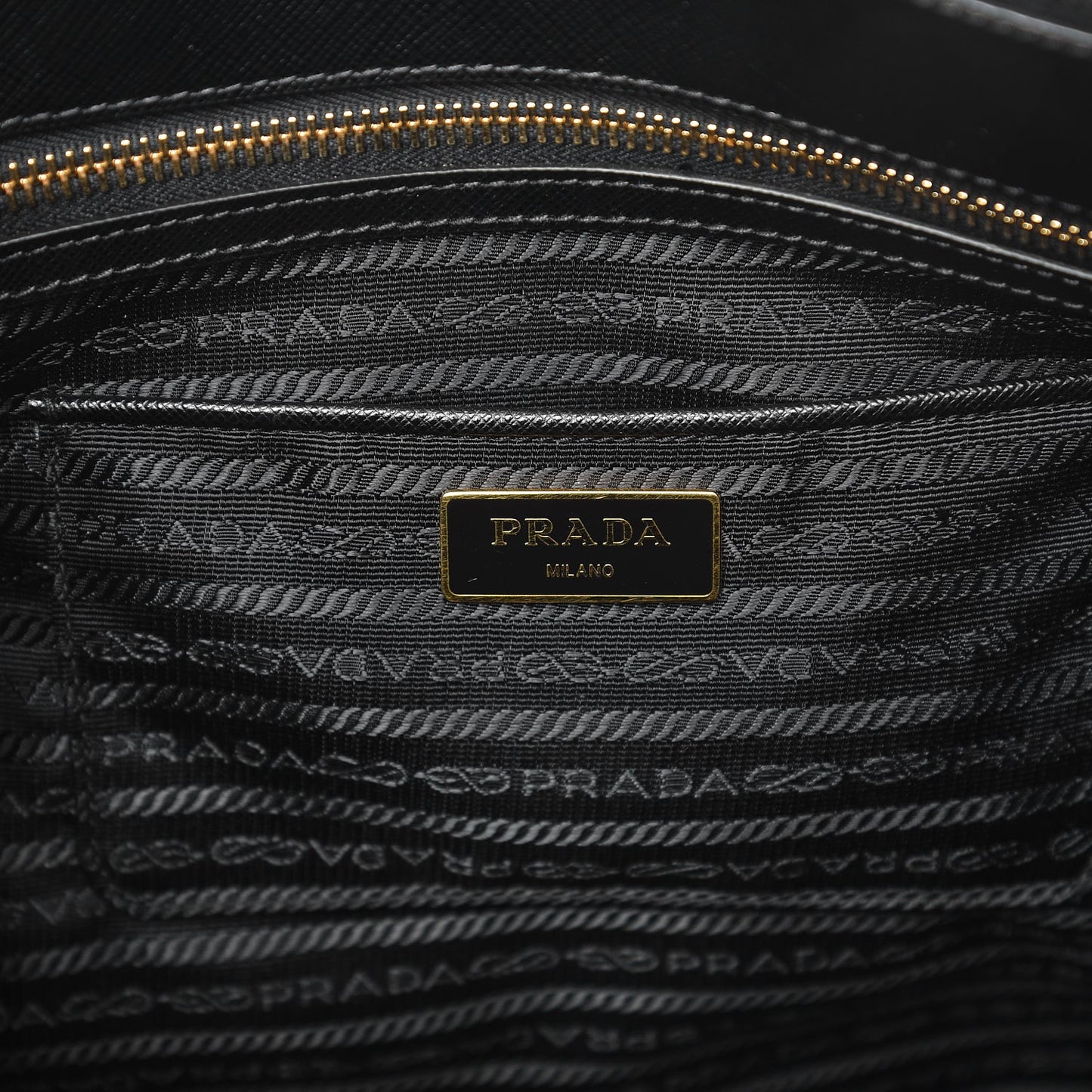 Saffiano Large Galleria Double Zip Tote Black