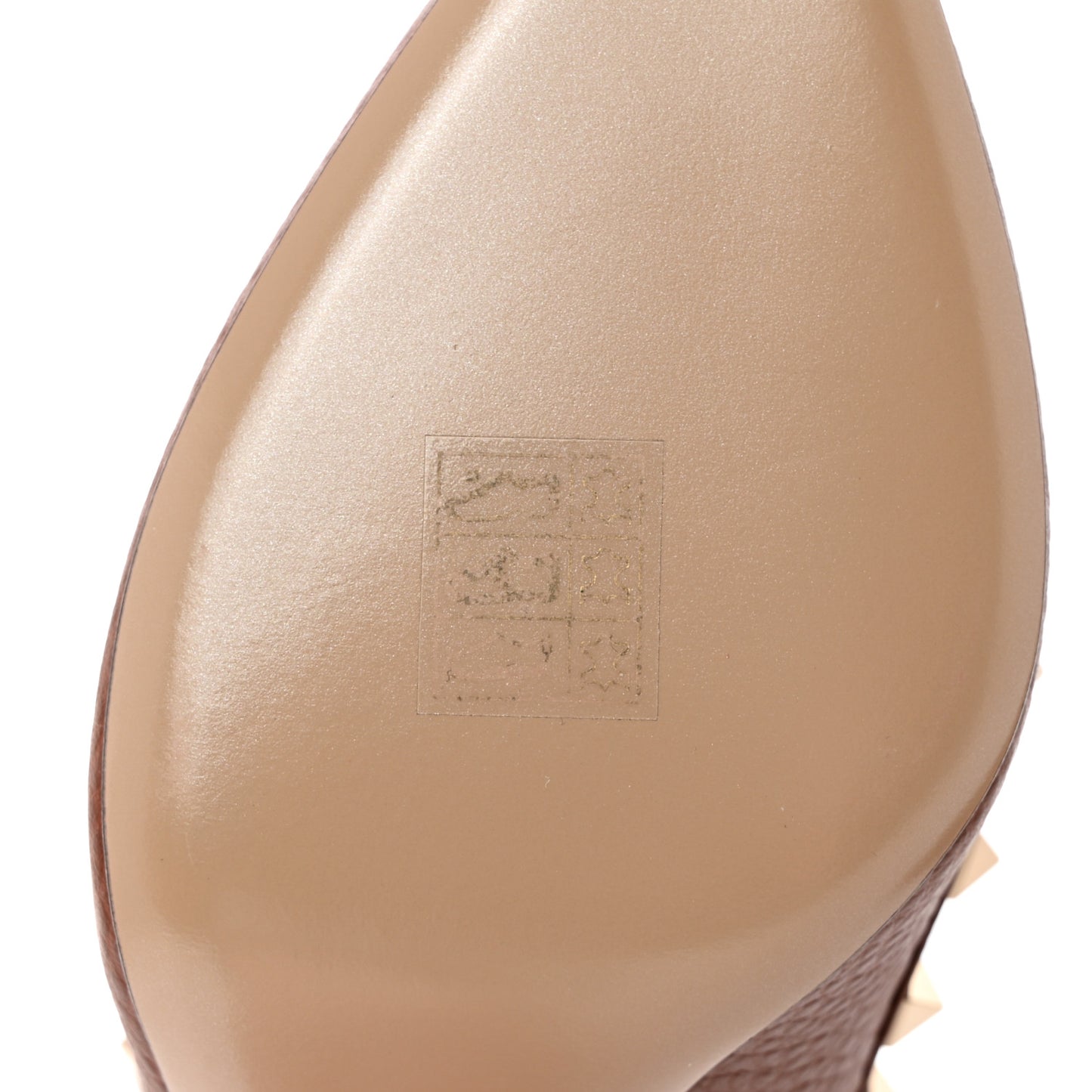 Pebbled Calfskin Rockstud 85mm Pumps 37 Cuoio