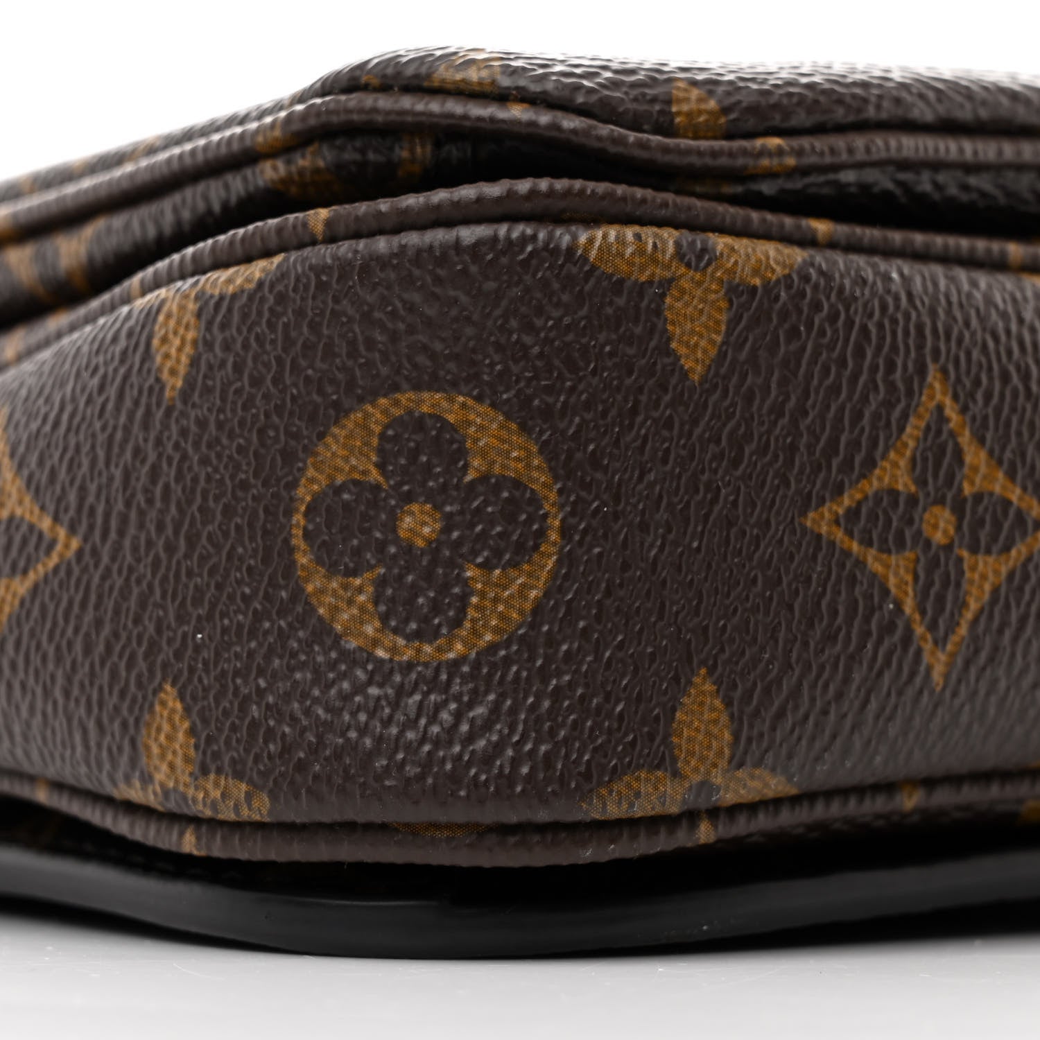 Louis Vuitton Monogram Pochette Metis 10 of 13