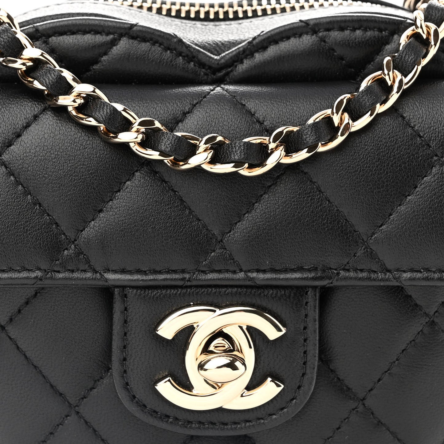 Lambskin Quilted CC In Love Heart Clutch With Chain Black