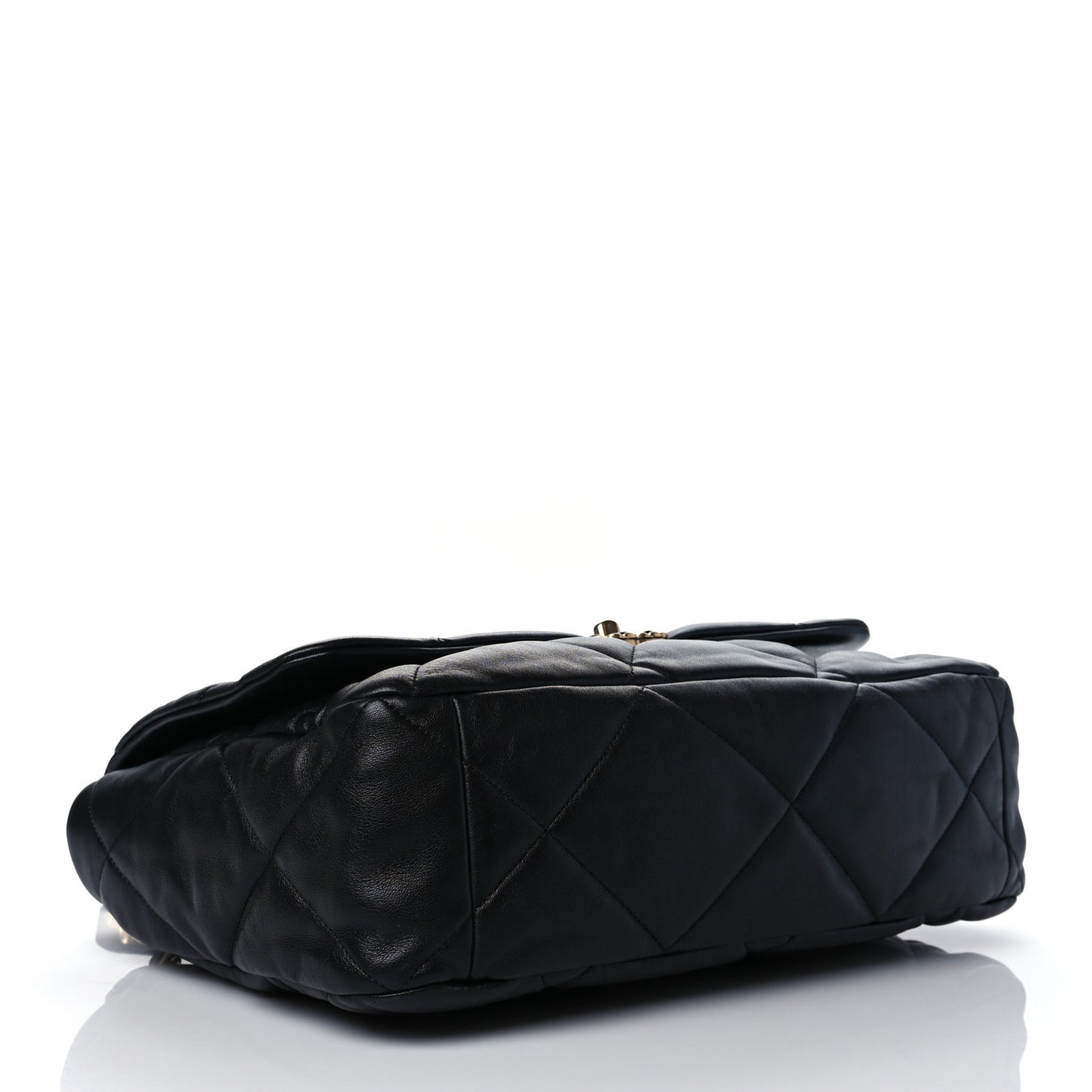 Lambskin Quilted Maxi Chanel 19 Flap Black