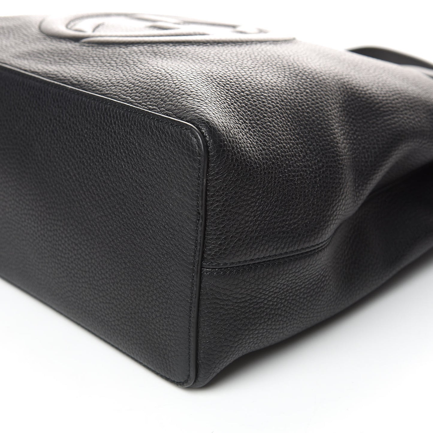 Pebbled Calfskin Large Soho Hobo Black