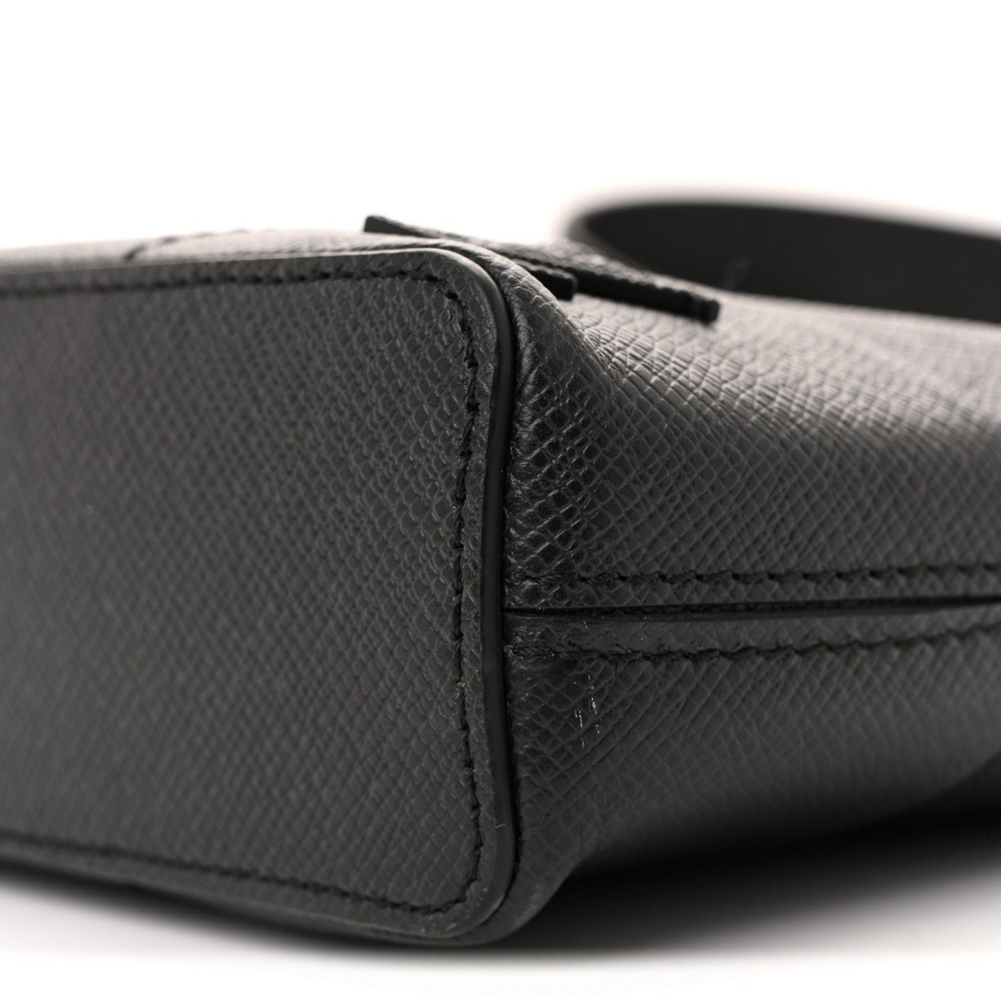 Taiga Slim Briefcase Black