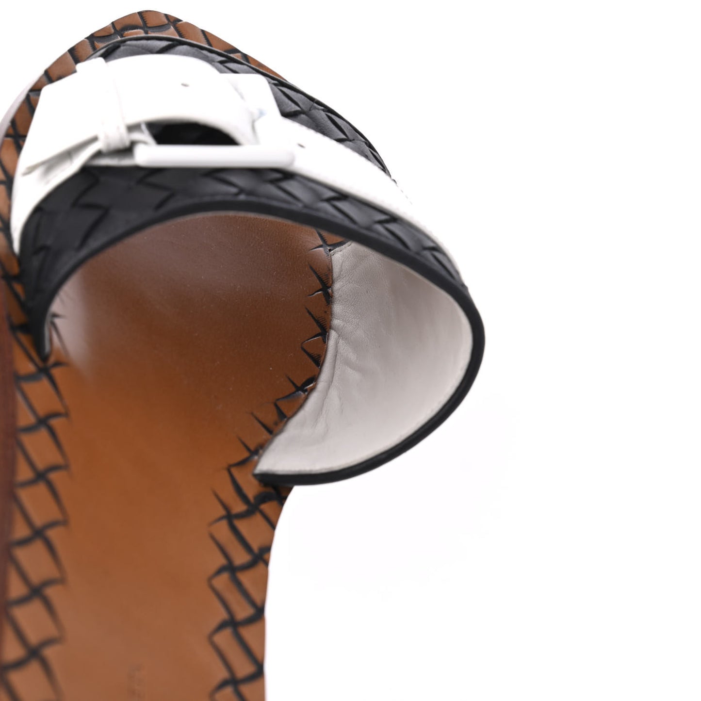 Nappa Intrecciato Patent Ravello Buckle Flat Sandals 40 Black White
