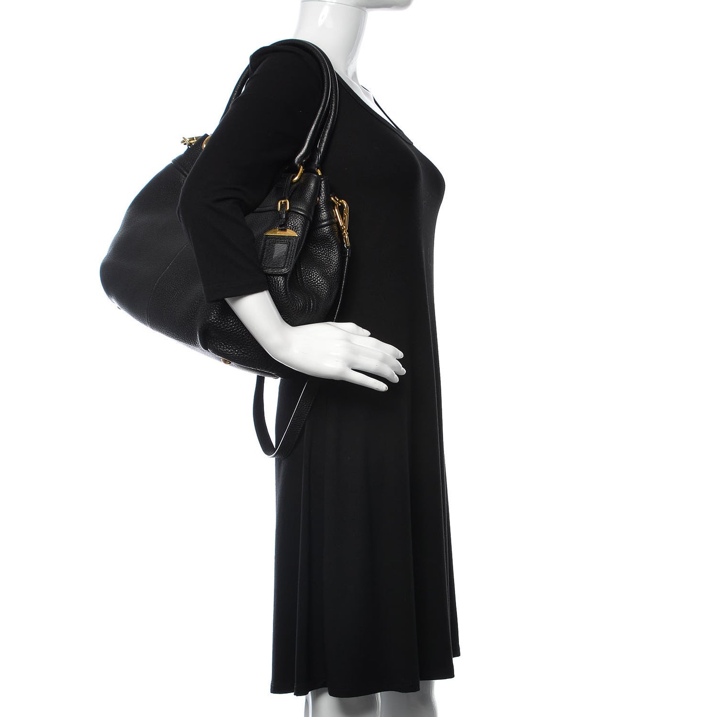 Vitello Daino Shoulder Bag Black