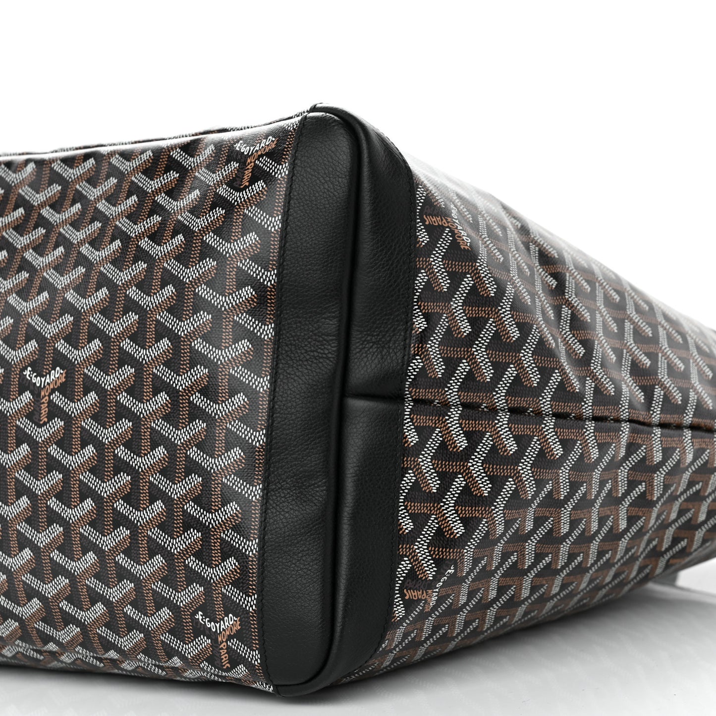 Goyardine Artois GM Black