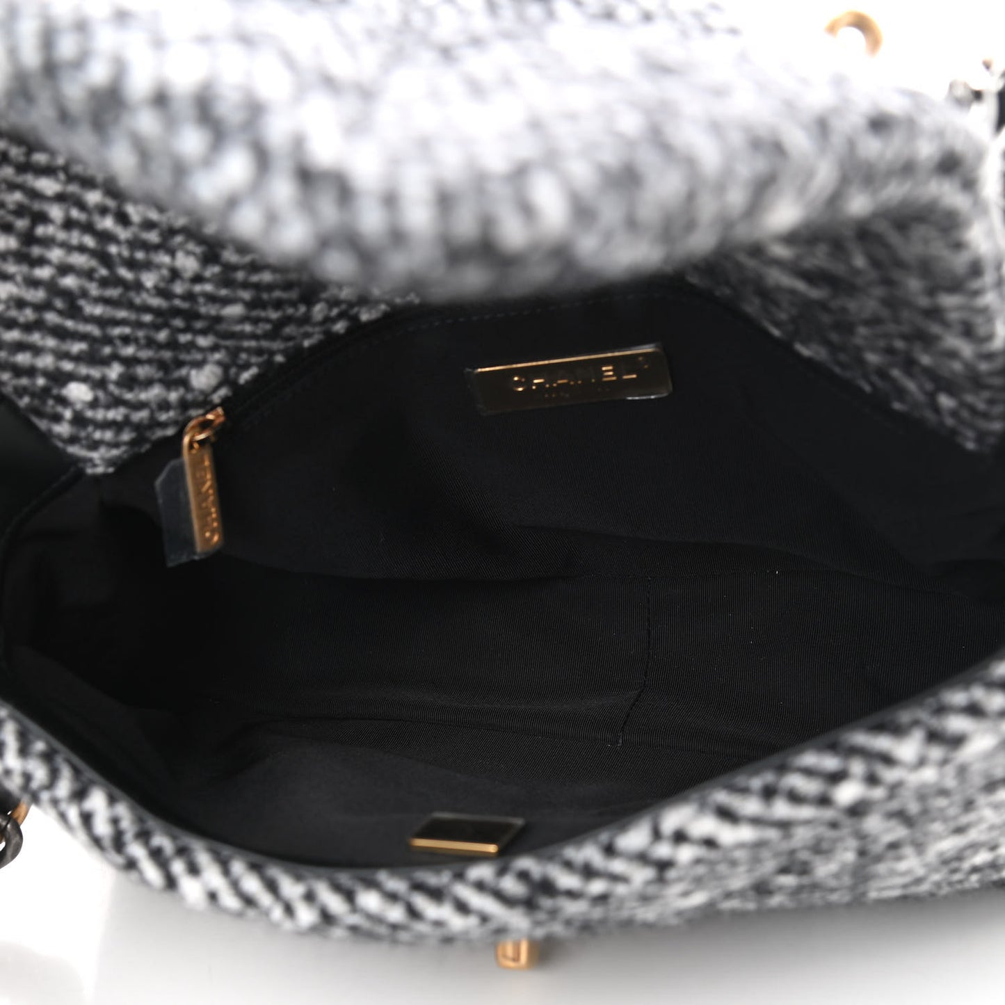 Tweed Quilted Medium Chanel 19 Flap Black White