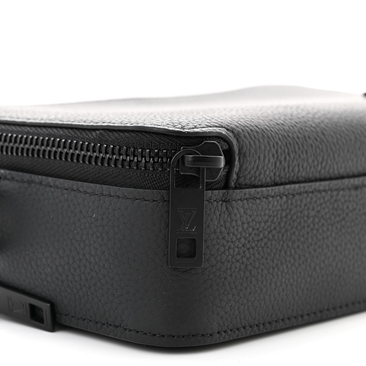 Louis Vuitton Calfskin Aerogram Alpha Wearable Wallet Black 9 of 11
