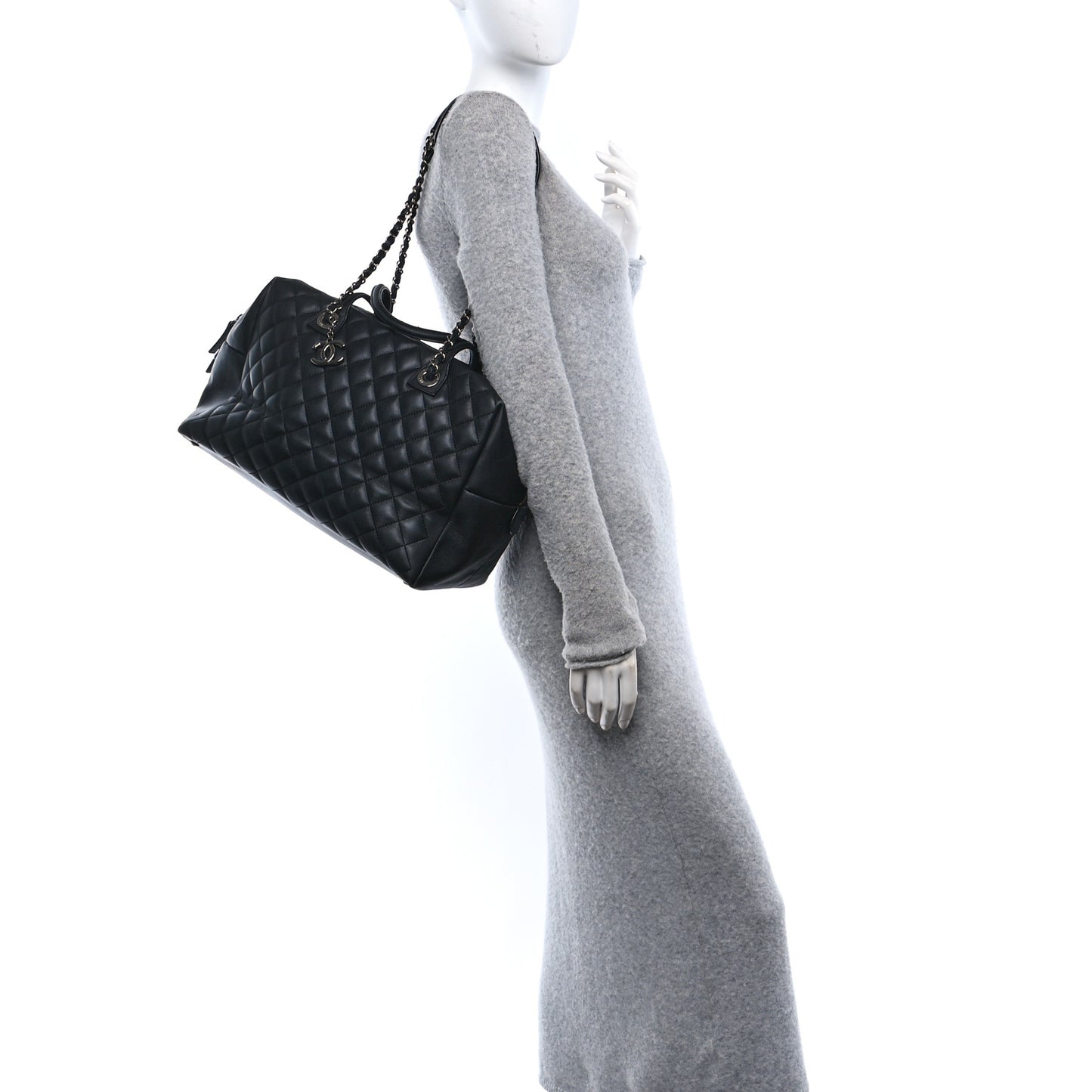 Calfskin Quilted Feather Weight Bowling Bag Black