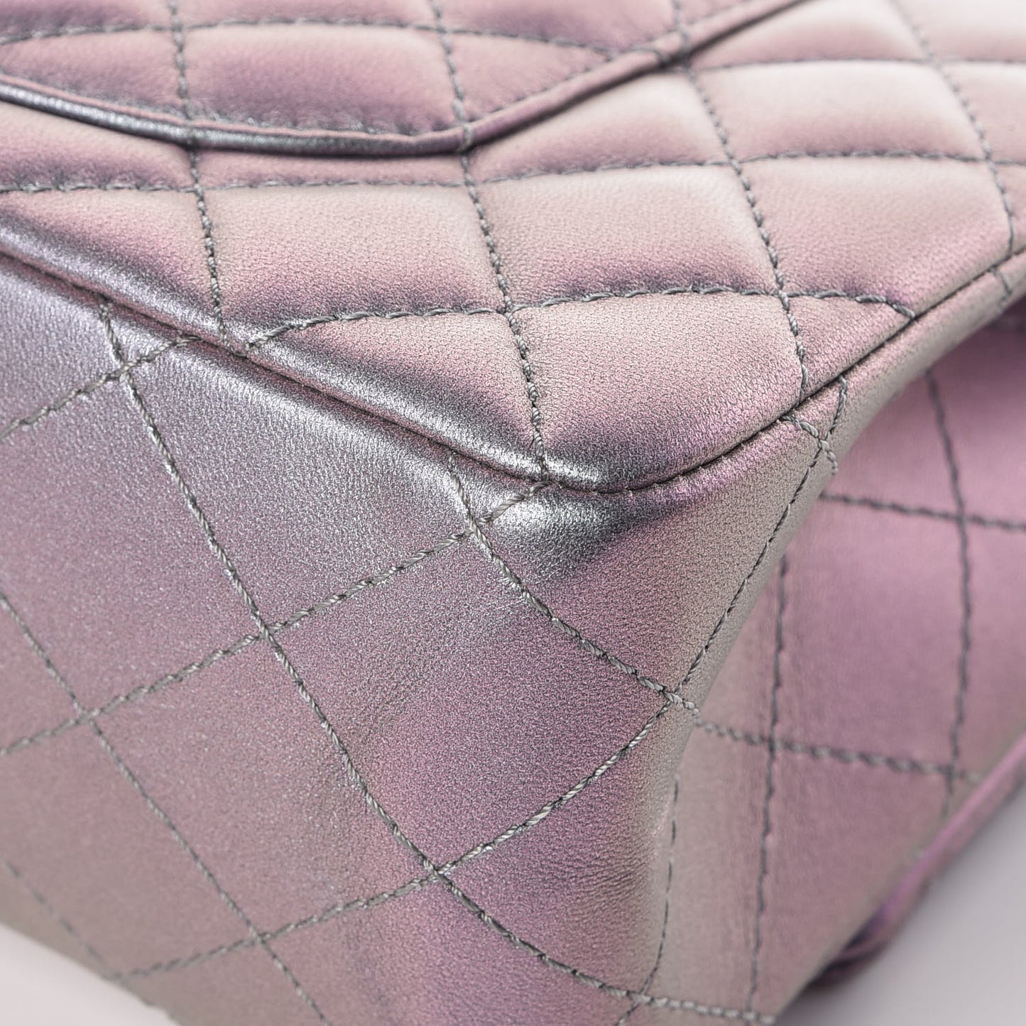 Iridescent Lambskin Quilted 2.55 Reissue 226 Flap Light Purple