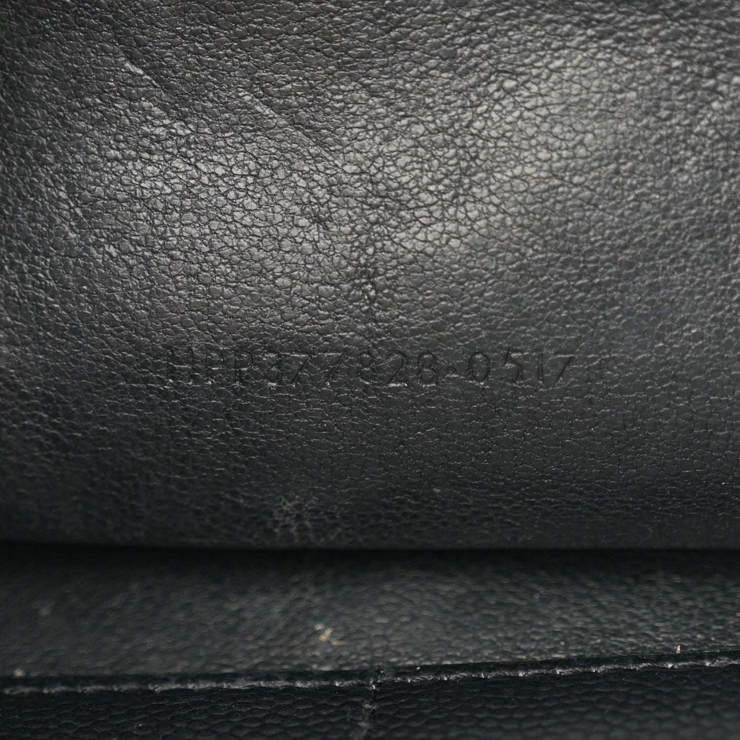 Saint Laurent Grain De Poudre Matelasse Chevron Monogram Monochrome Chain Wallet Black 8 of 15