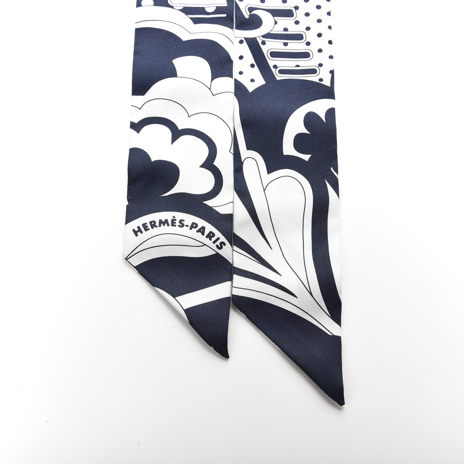 Hermes Silk Washington's Carriage Detail Twilly Marine White 4 of 5