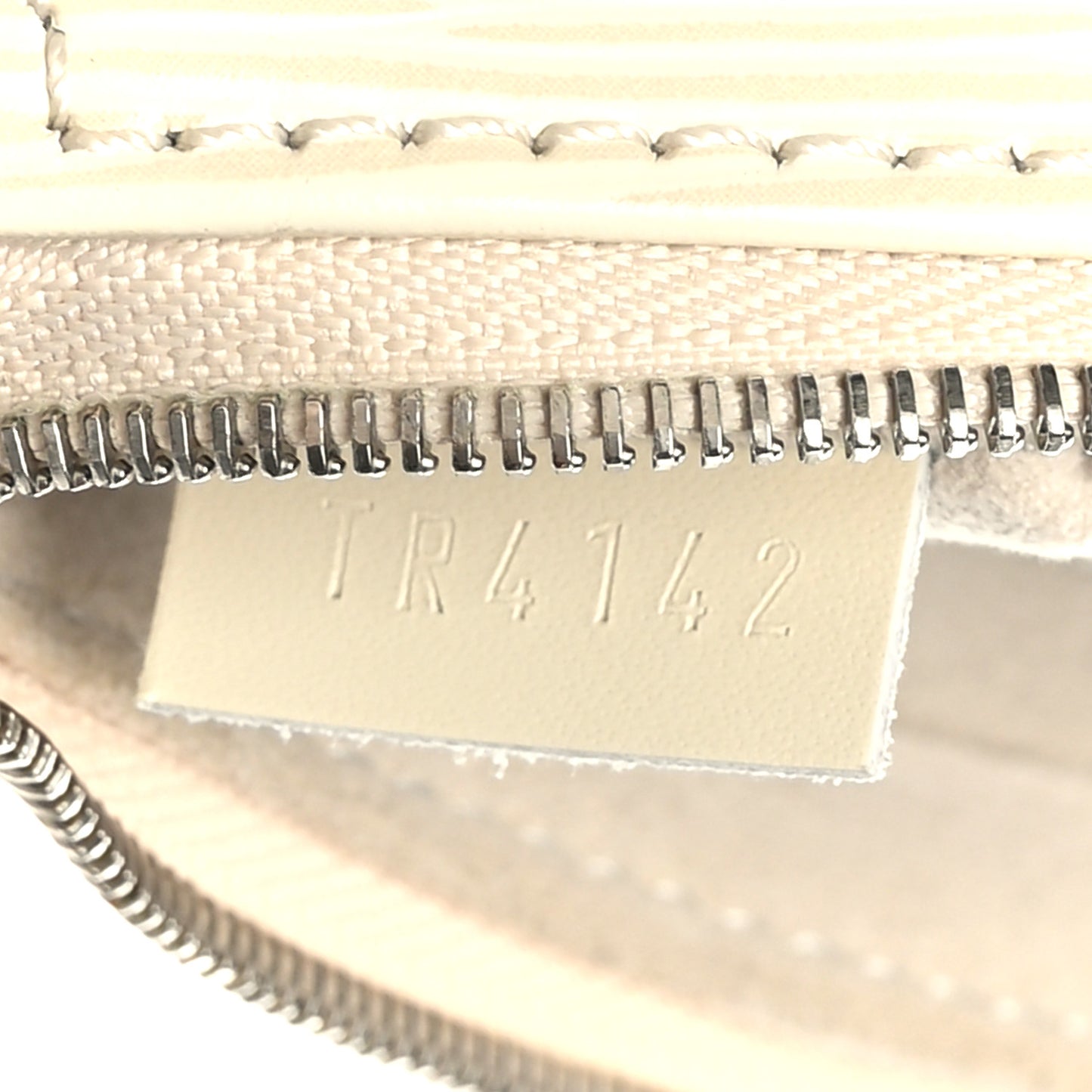 Epi Pochette Accessories NM Ivory