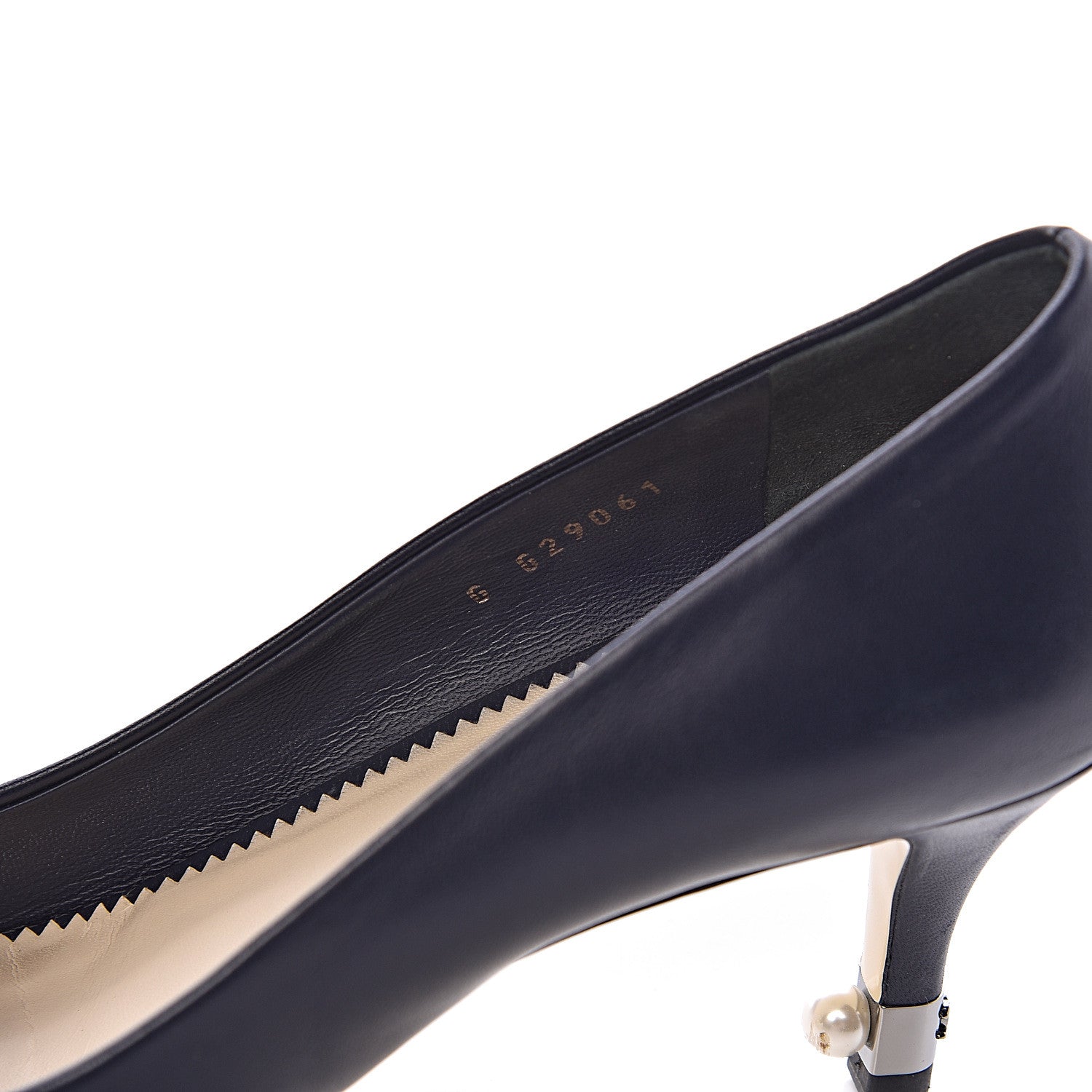Chanel Lambskin Cap Toe Pearl Pumps 39 Navy Blue Black 8 of 12