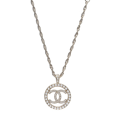 Chanel Pearl CC Round Pendant Necklace Gold 1 of 6