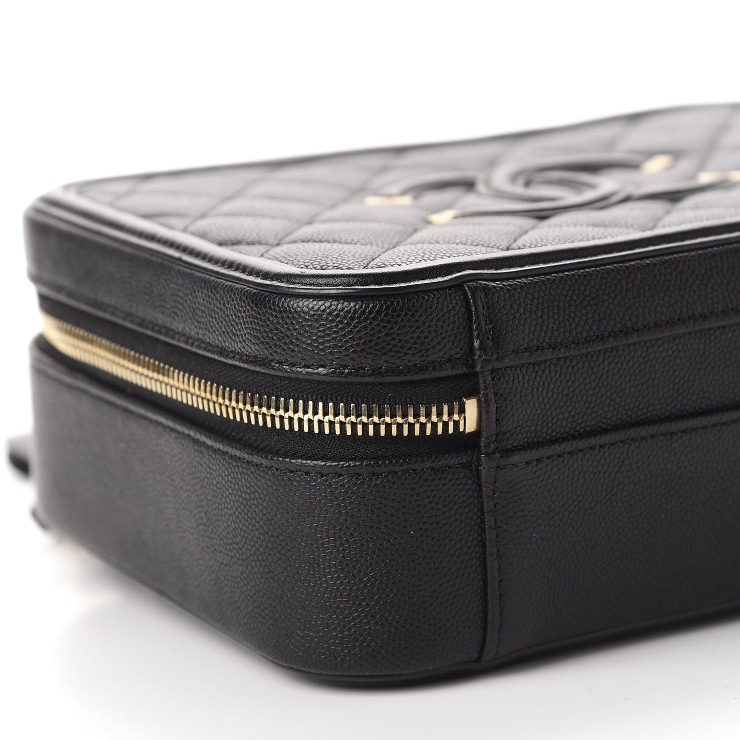 Caviar Quilted Medium CC Filigree Vanity Case Black